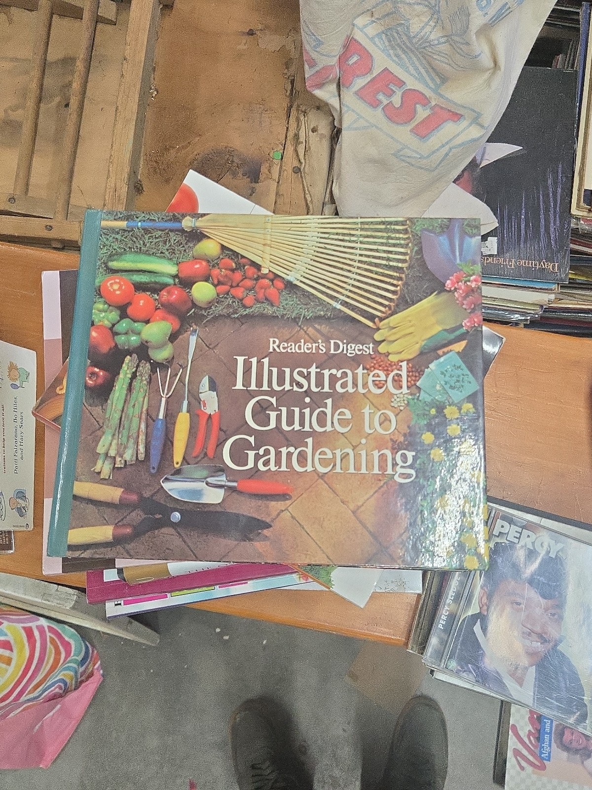 Vintage 1979 Reader’s Digest Illustrated Gardening 672 Pages Hardcover