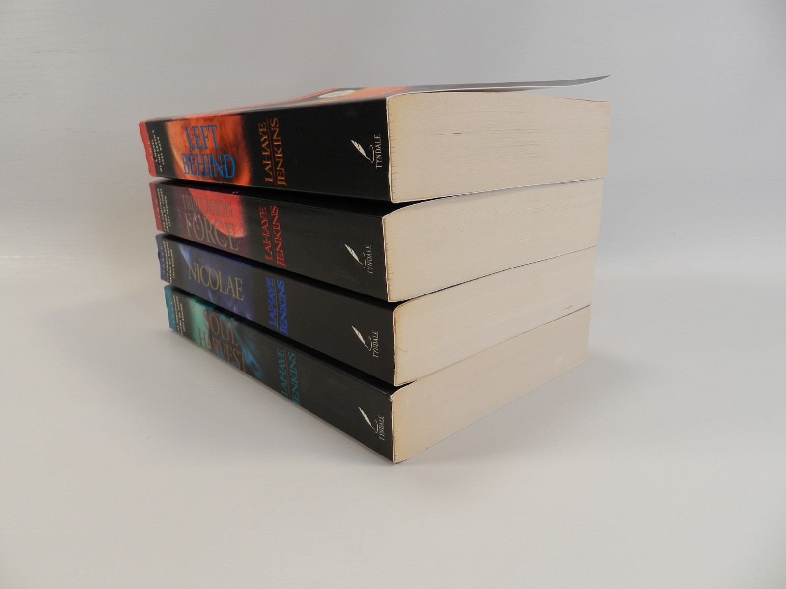 LEFT BEHIND Collection 1 by Tim LaHaye Volume 1-4 Box Set Christian Faith Based