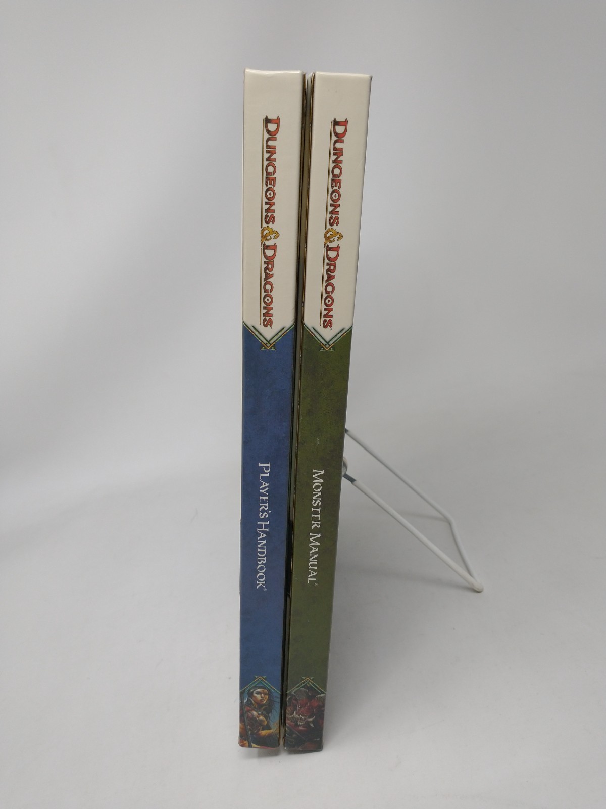 Dungeons & Dragons: Players Handbook & Monster Manual 4th Edition Hardcover Lot