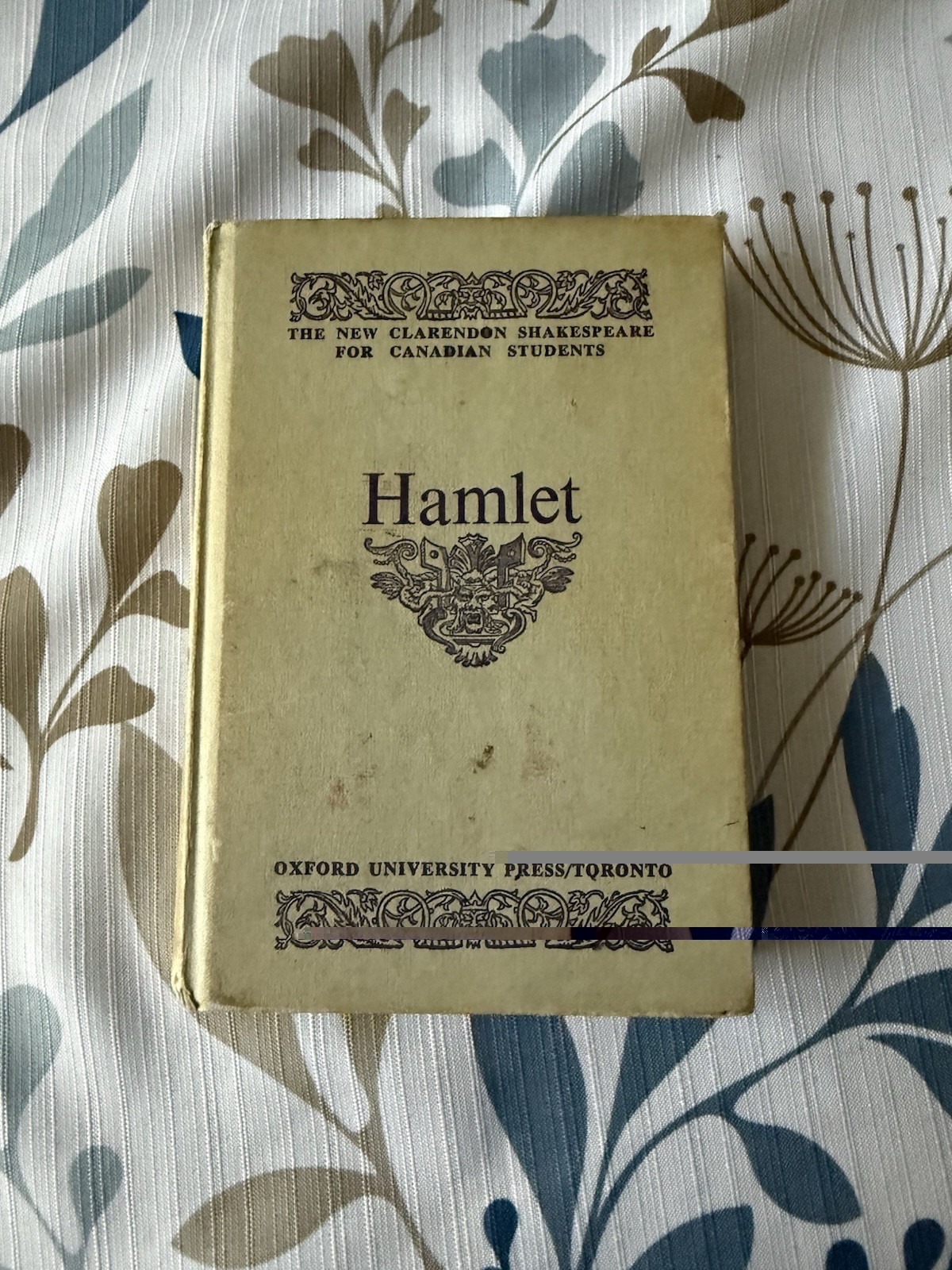Rare Hamlet shakespeare (1963 oxford university press for canadian students) HC