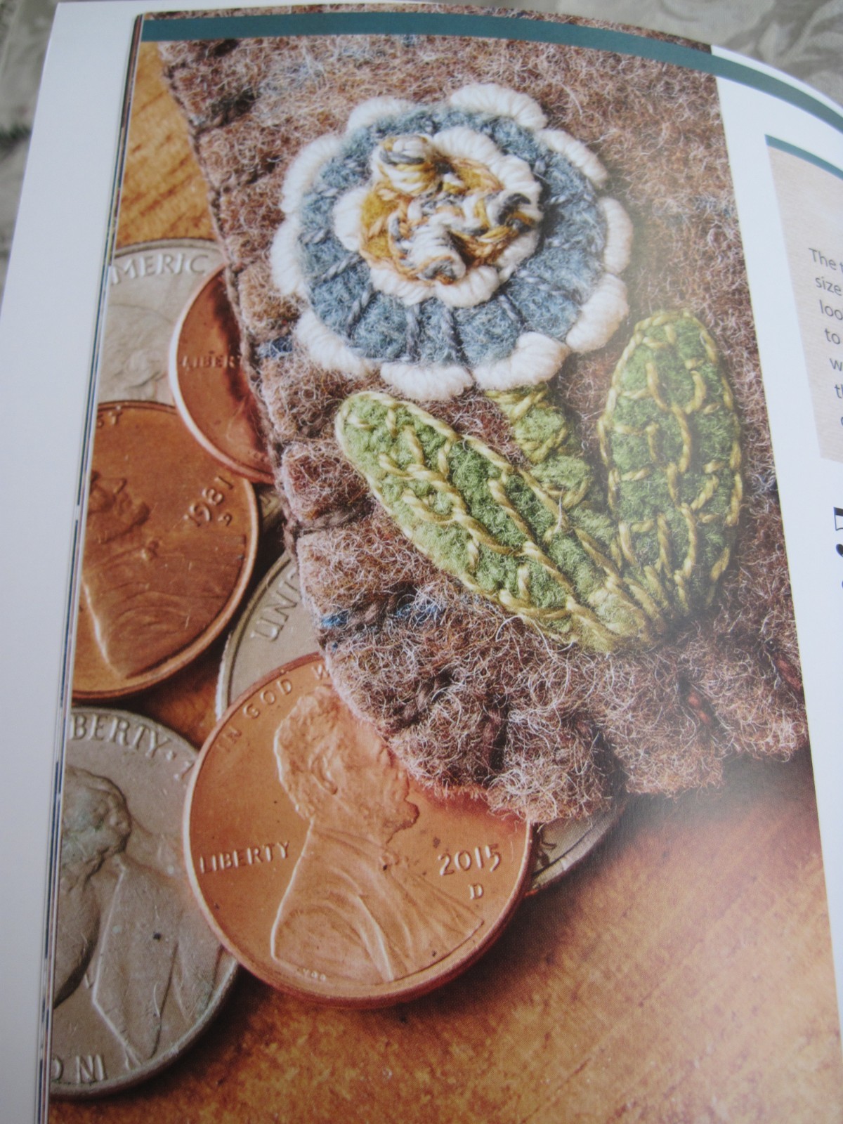 Wool, Needle & Thread 2: A Project Companion Book for Wool Stitchery by Bongean