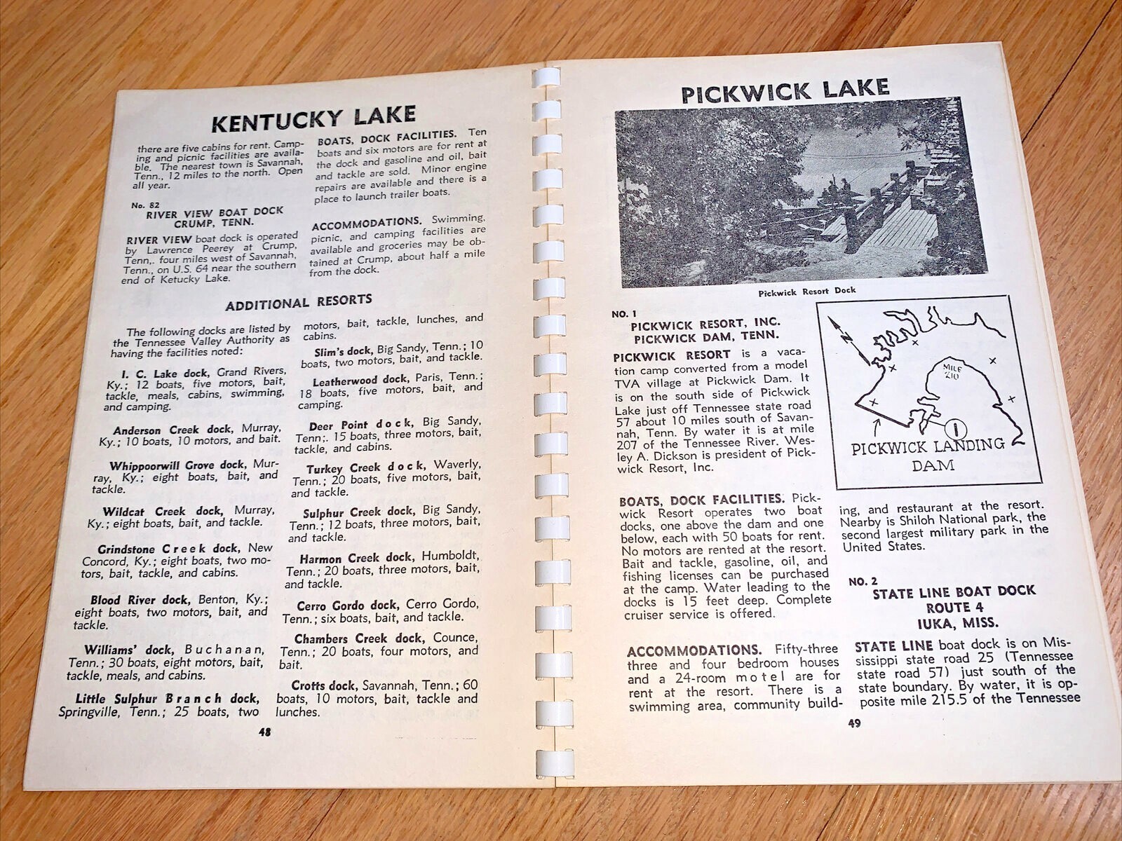 1957 THE NASHVILLE TENNESSEAN – BOATING & FISHING GUIDE with Large Map 148 pages