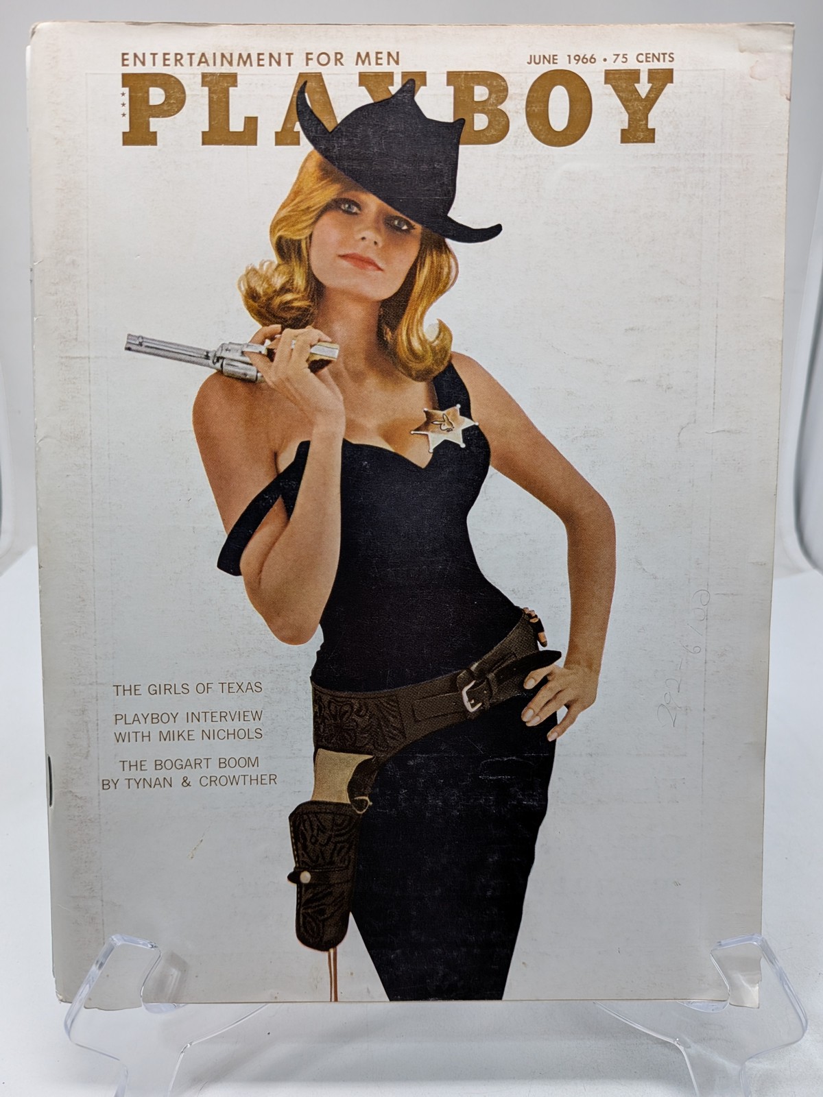Playboy Magazine June 1966 🔥 CG Mary Warren 🔥 PM Kelly Burke 🔥 B