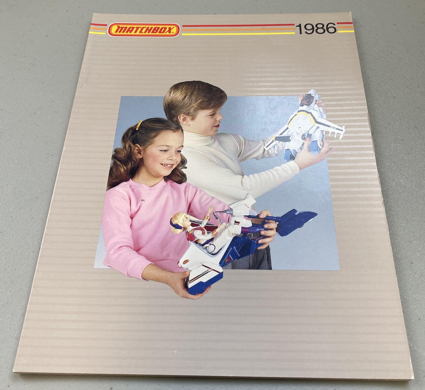 MATCHBOX TOYS USA 1986 DEALER CATALOG SUPERFAST, SUPERKINGS, & MORE W/84 PAGES