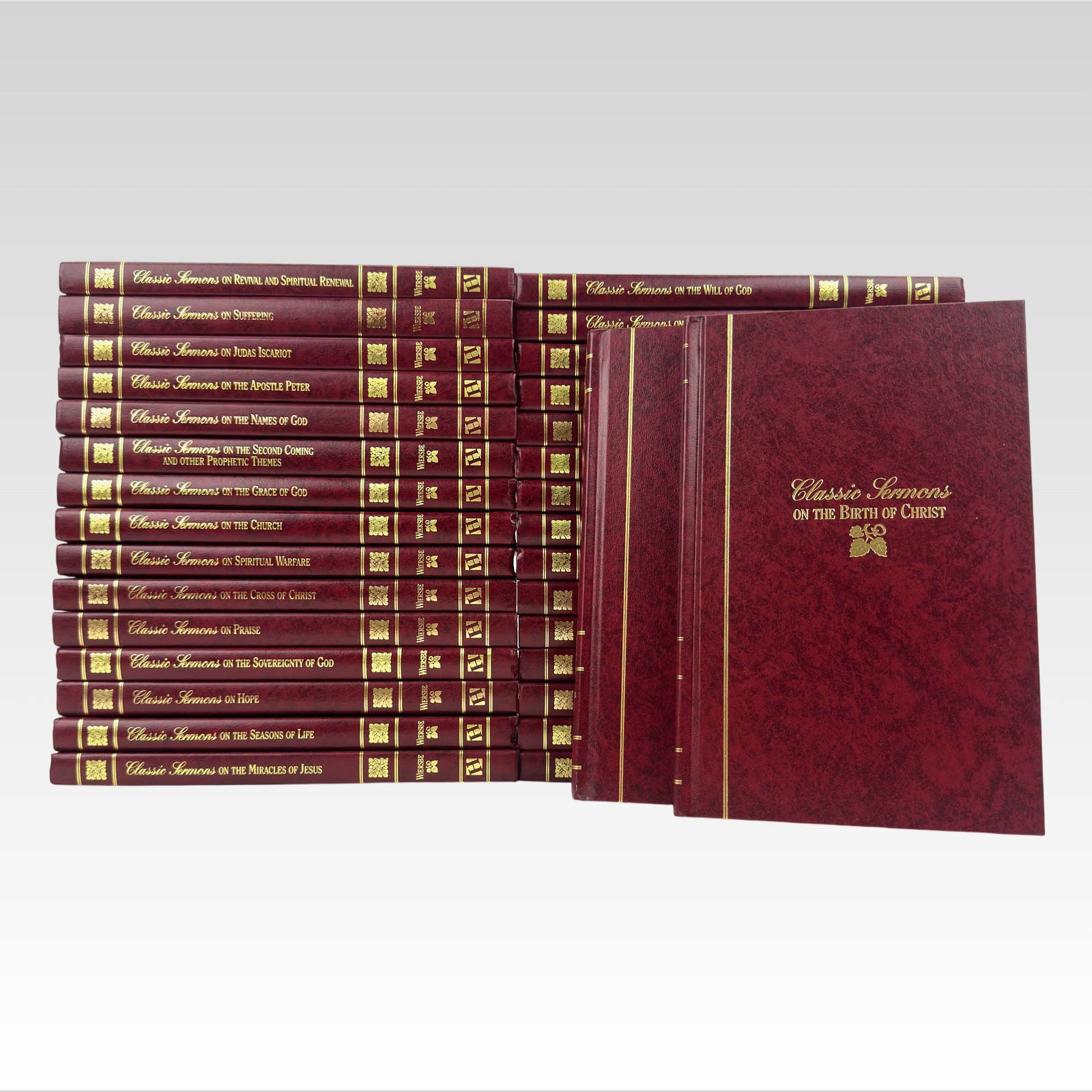 WARREN W. WIERSBE. Classic Sermons Series. Lot of 32. HC SET