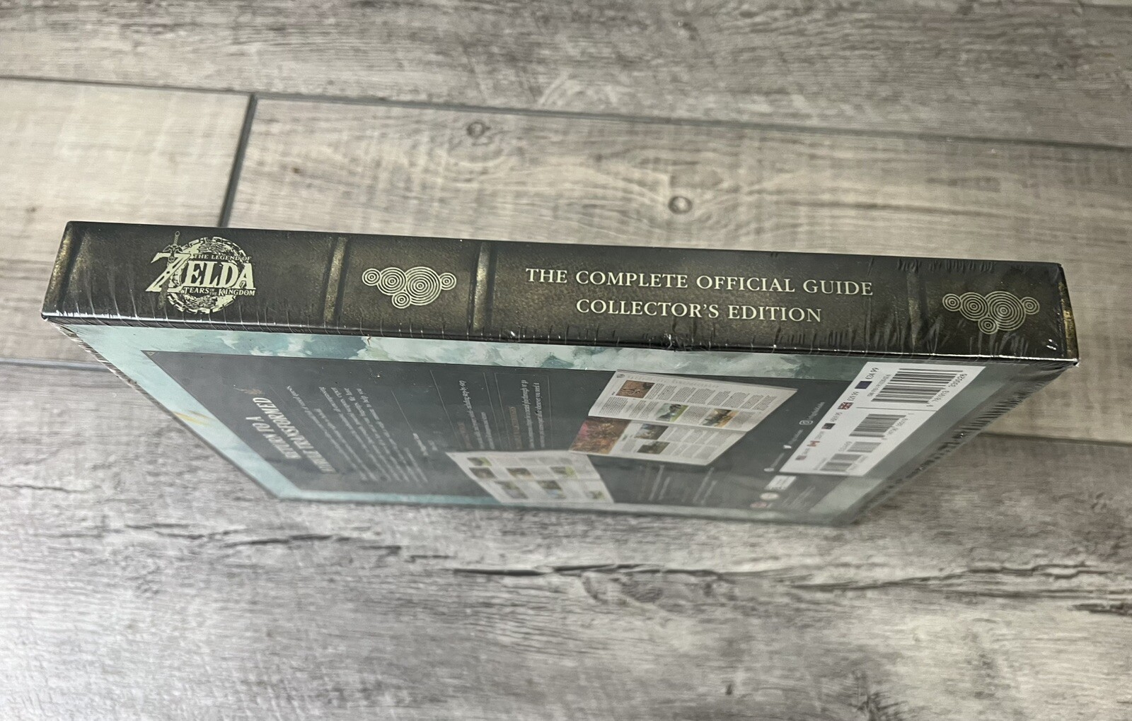The Legend of Zelda: Tears of the Kingdom – Complete Collector’s Guide – Sealed