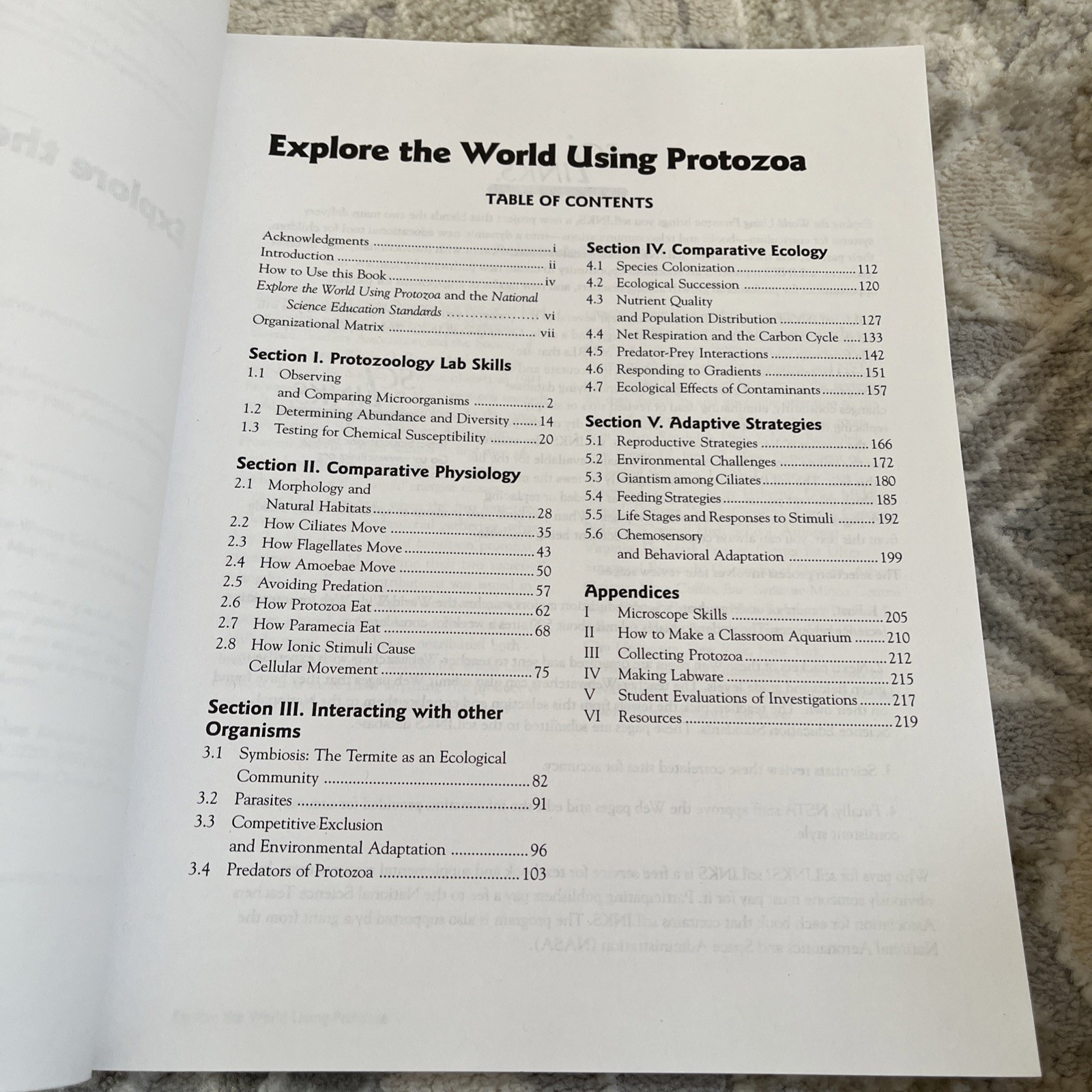 Explore the World Using Protozoa Paperback