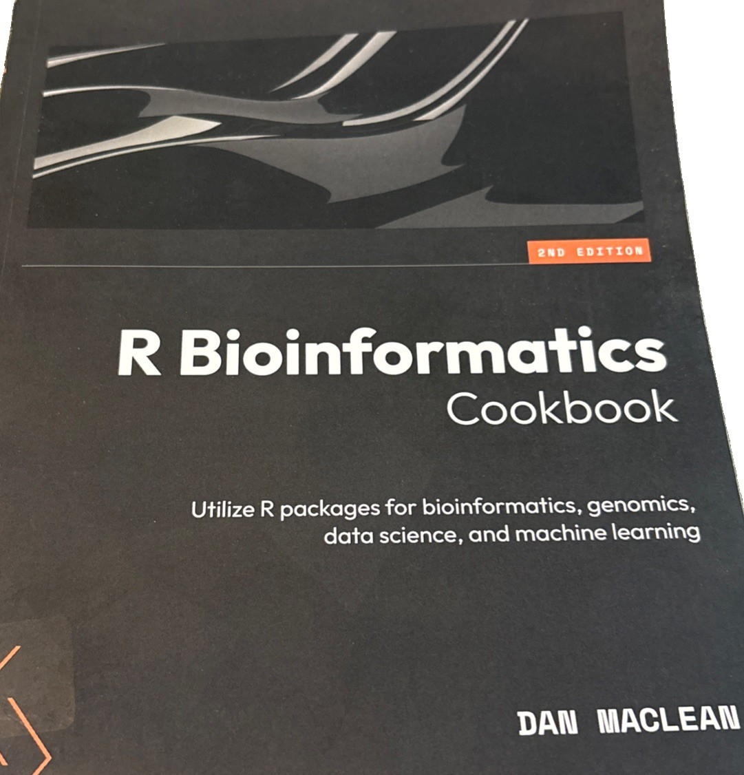 R Bioinformatics Cookbook by Dan MacLean PB Very Good