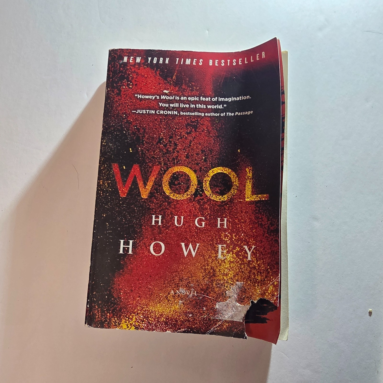 Wool Hugh Howey Paperback ISBN 9781476733951