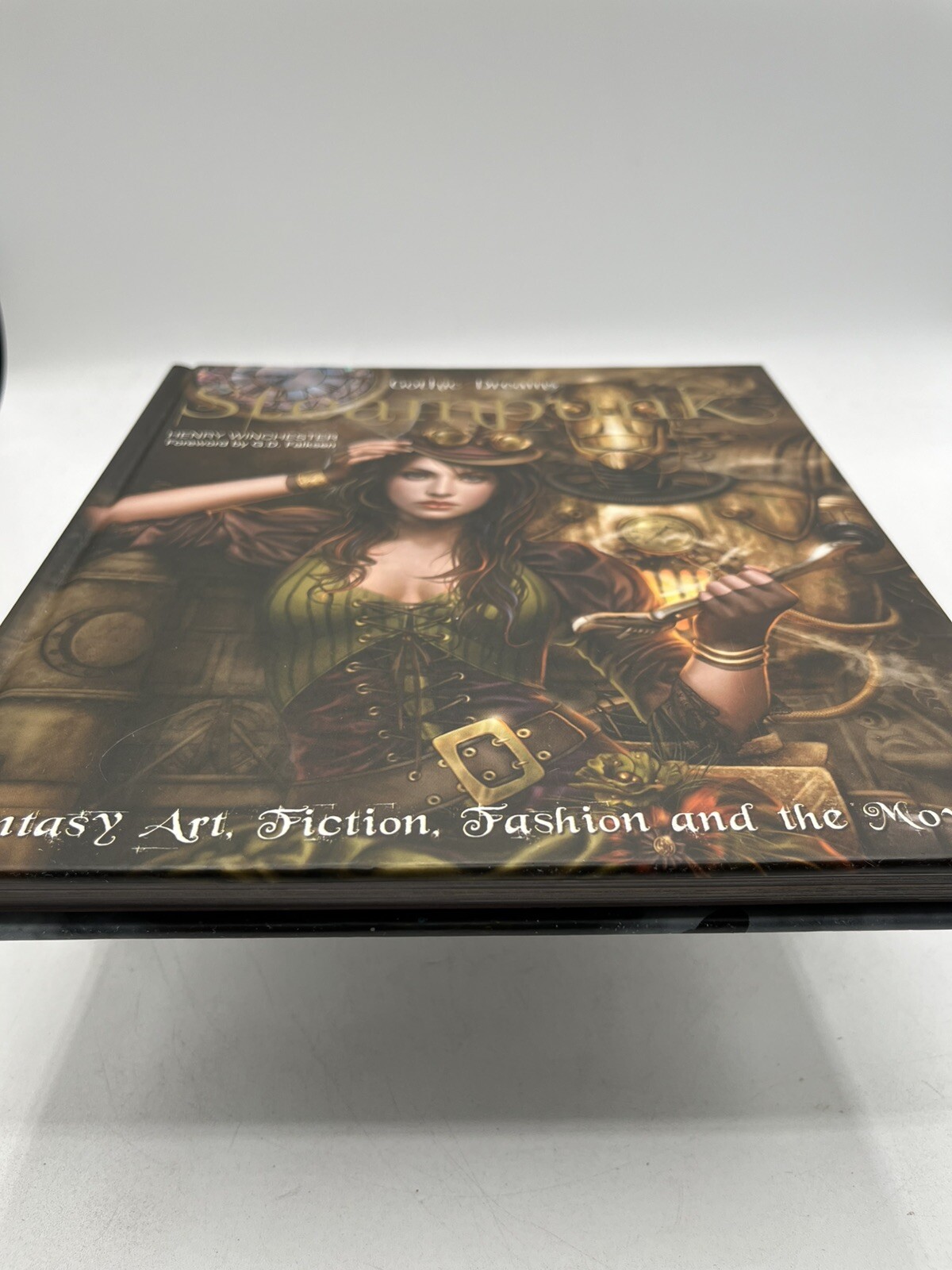 Steampunk : Fantasy Art, Fiction, Fashion and the Movies by Henry Winchester…