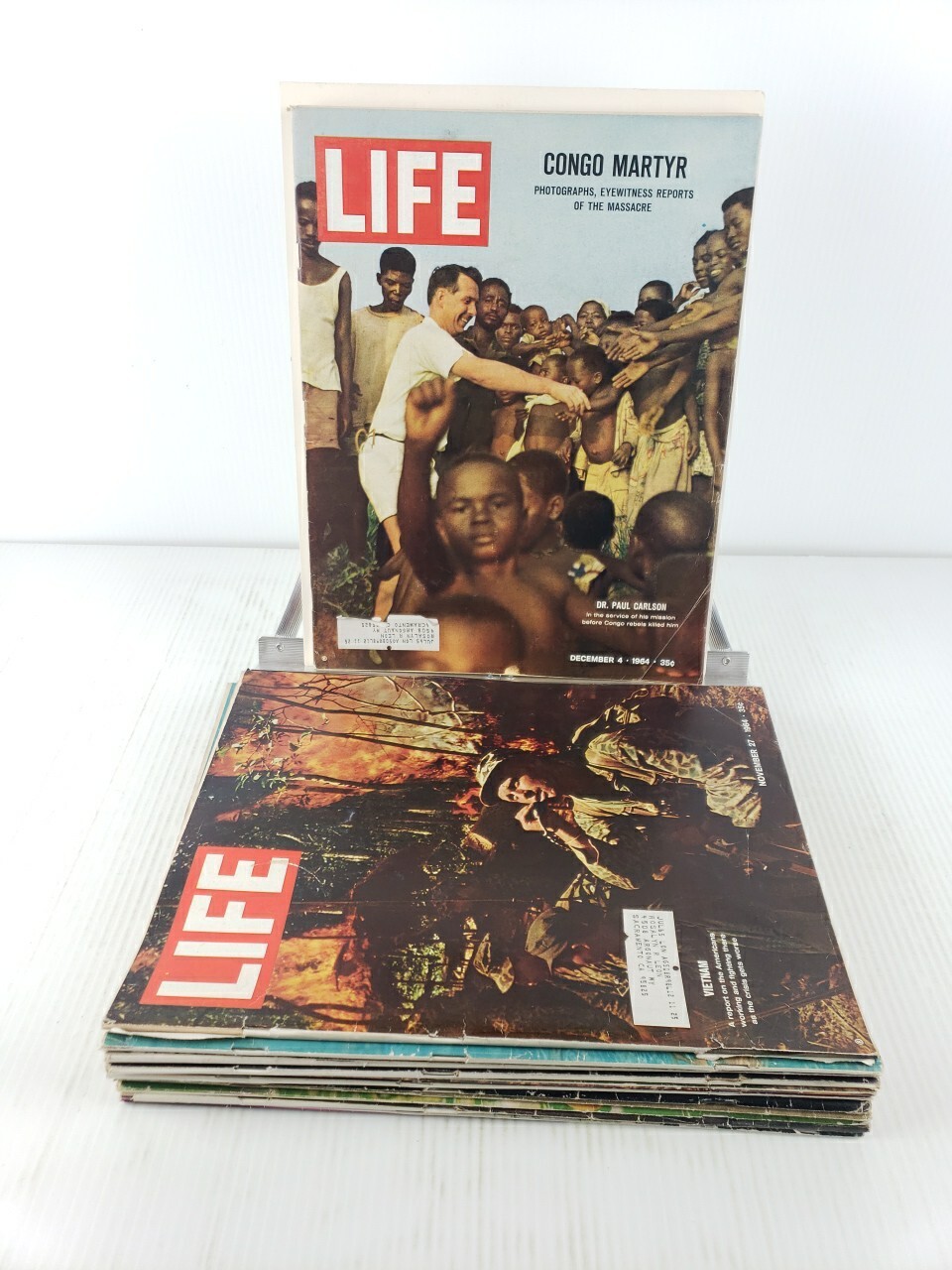 Lot of 12 Life Magazines 1964-1965; Peter O’Toole, Kennedy, Vietnam War, Brezhne