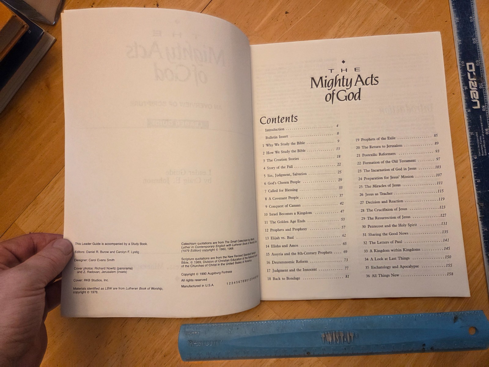 The Mighty Acts of God – Leader Guide by Craig Johnson (1990, Trade Paperback)