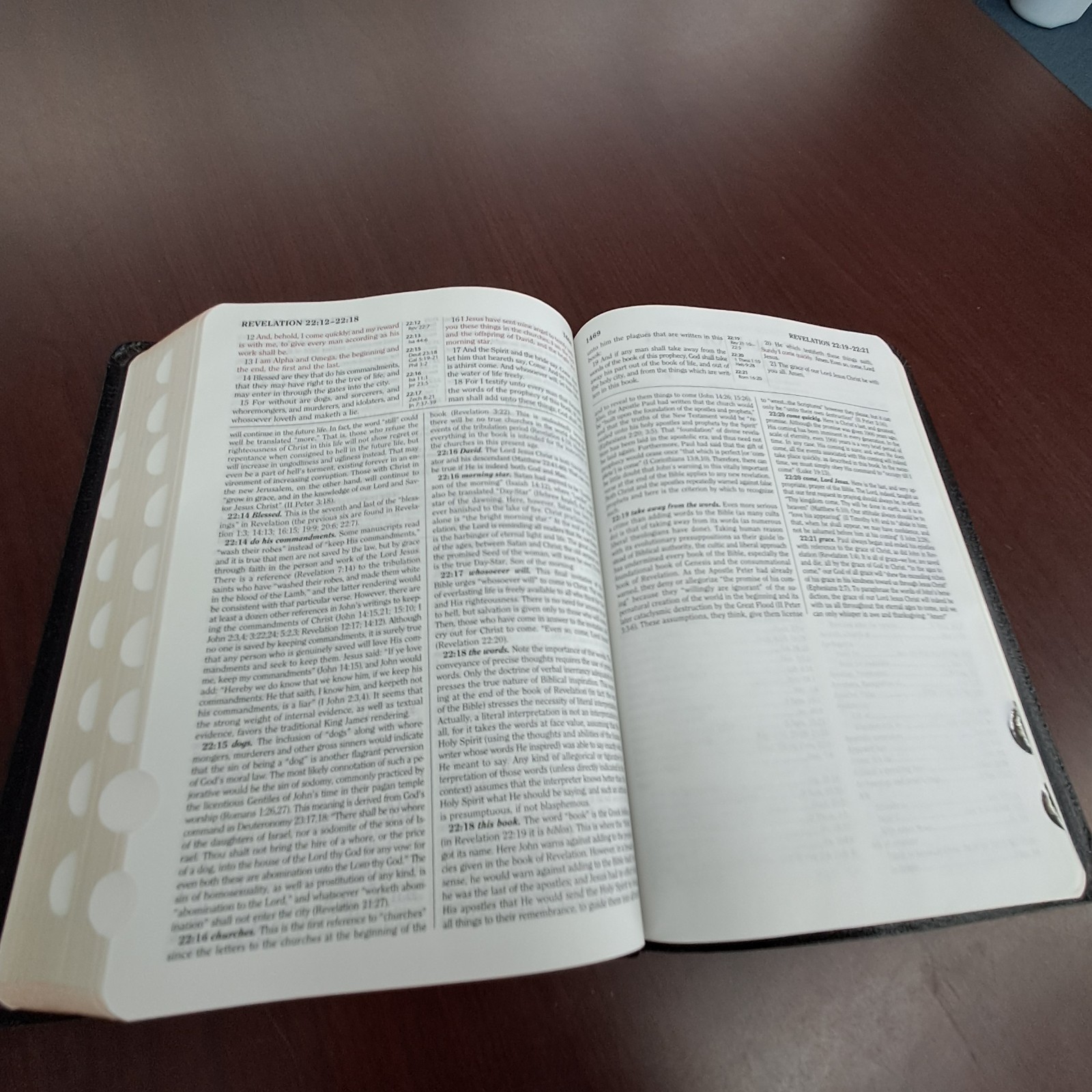 THE DEFENDERS STUDY BIBLE WORLD KJV BONDED LEATHER RED LETTER HENRY MORRIS 1995