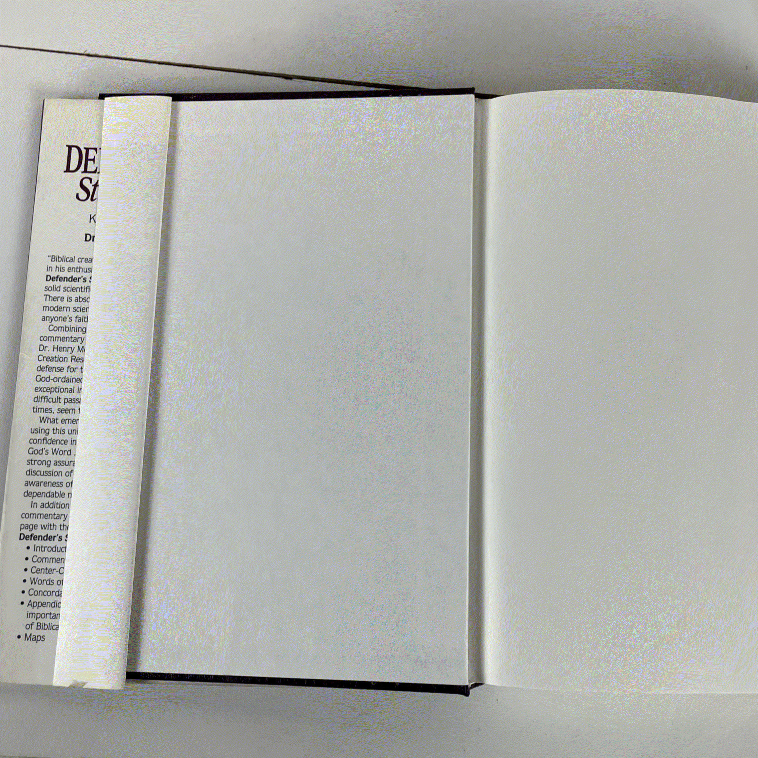 Defender’s Study Bible King James Version Dr. Henry M. Morris World Publishing