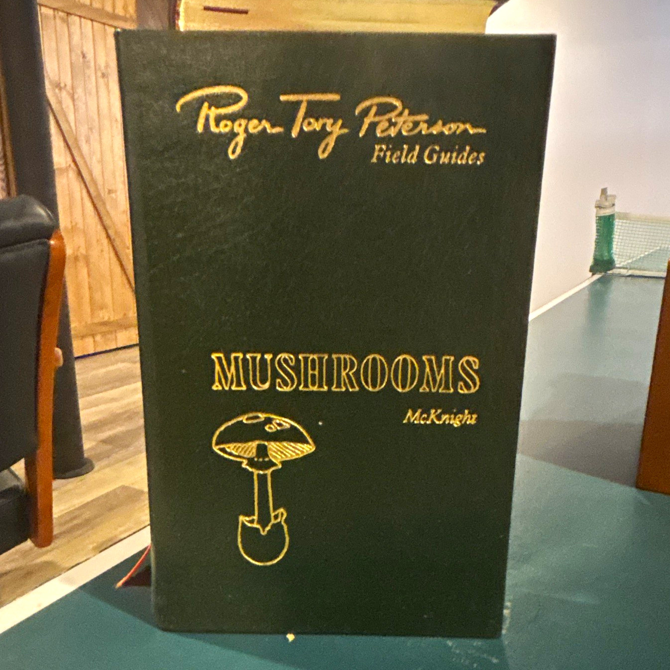 Roger Tory Peterson Field Guides Mushrooms McKnight Hardcover English