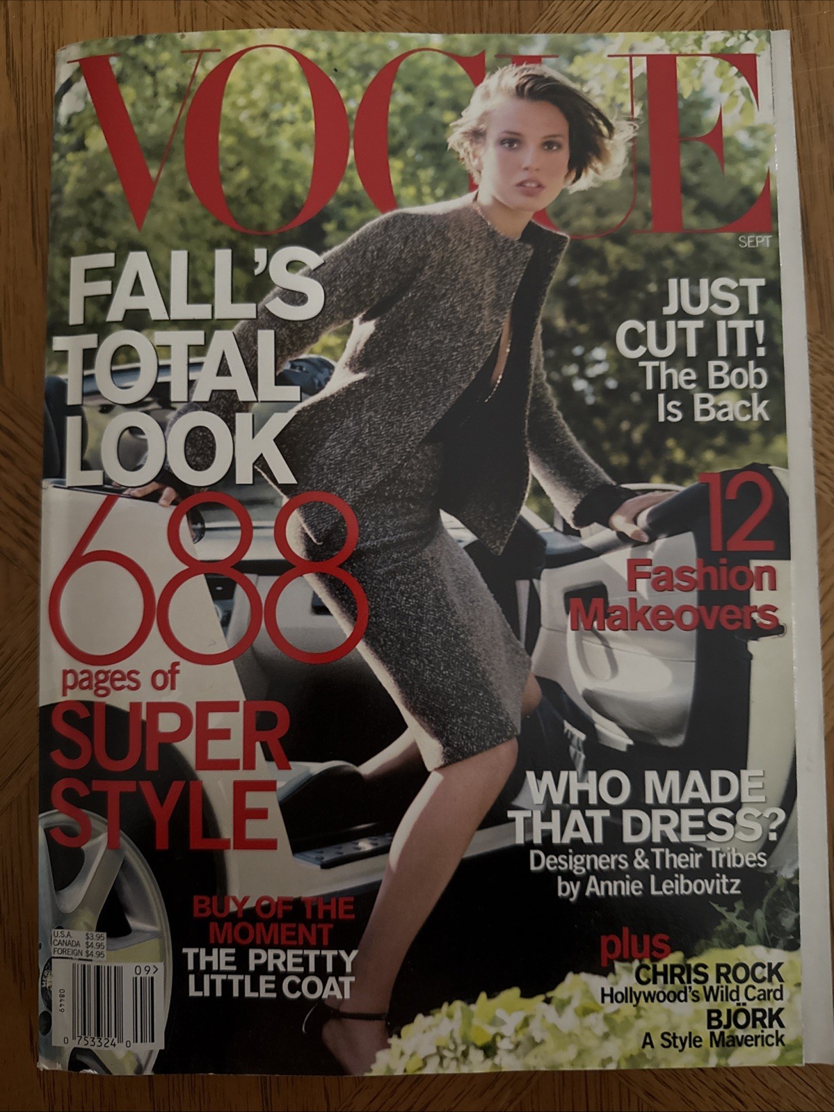 Vogue Magazine September 2000 Bridget Hall, Bjork, American Edition, 688 Pages