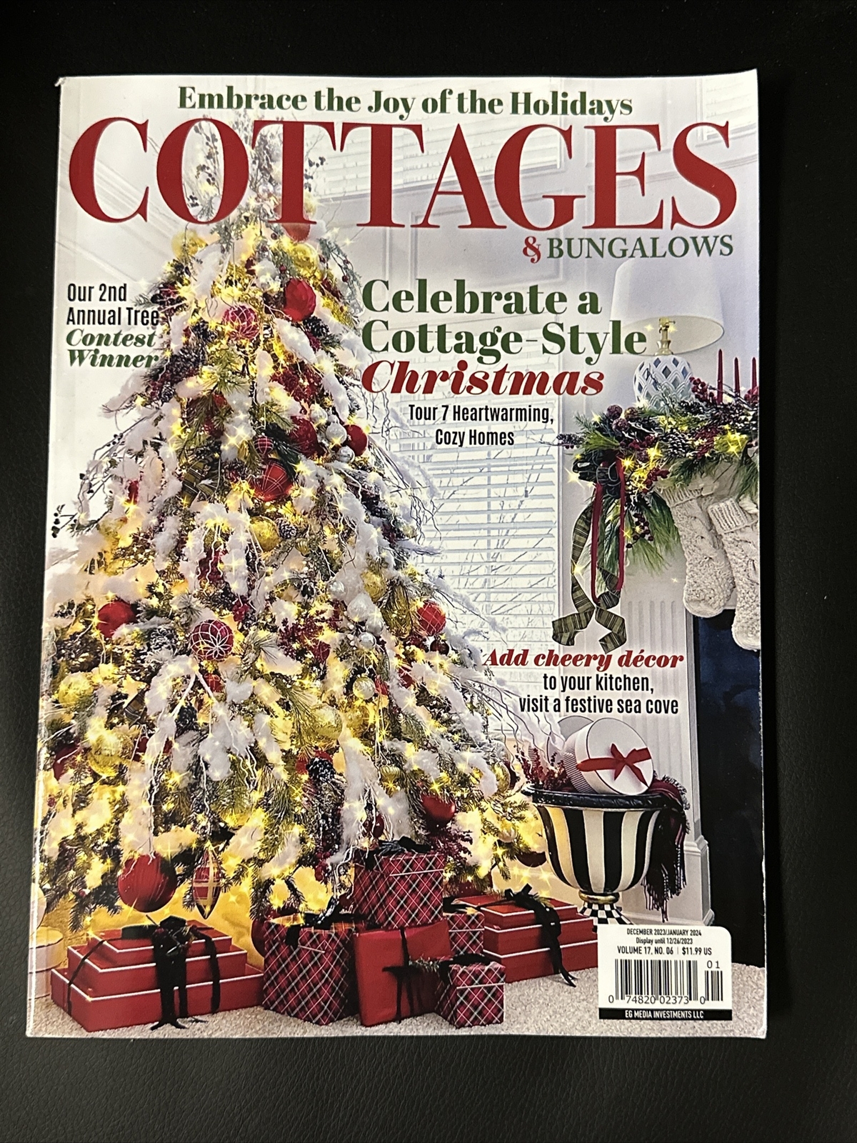 Cottages & Bungalows Magazine Celebrate Cottage Style Christmas Dec 23 Jan 2024