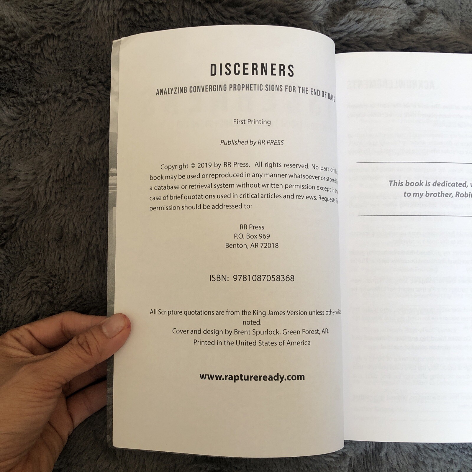 Discerners: Analyzing Converging Prophetic Signs for the End of Days Paperback