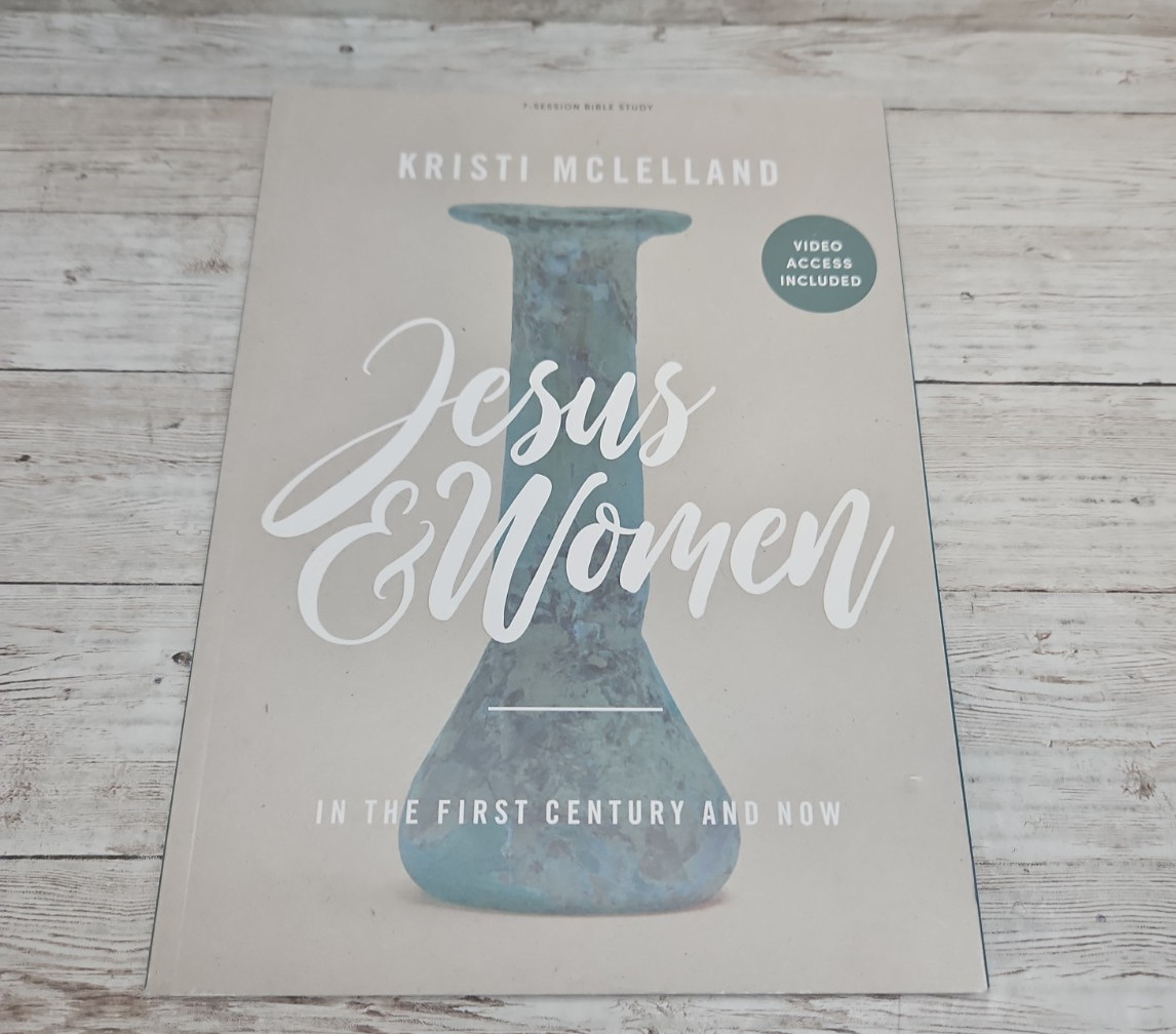 Jesus and Women: In the First Century and Now – Paperback – Kristi Mclelland NEW