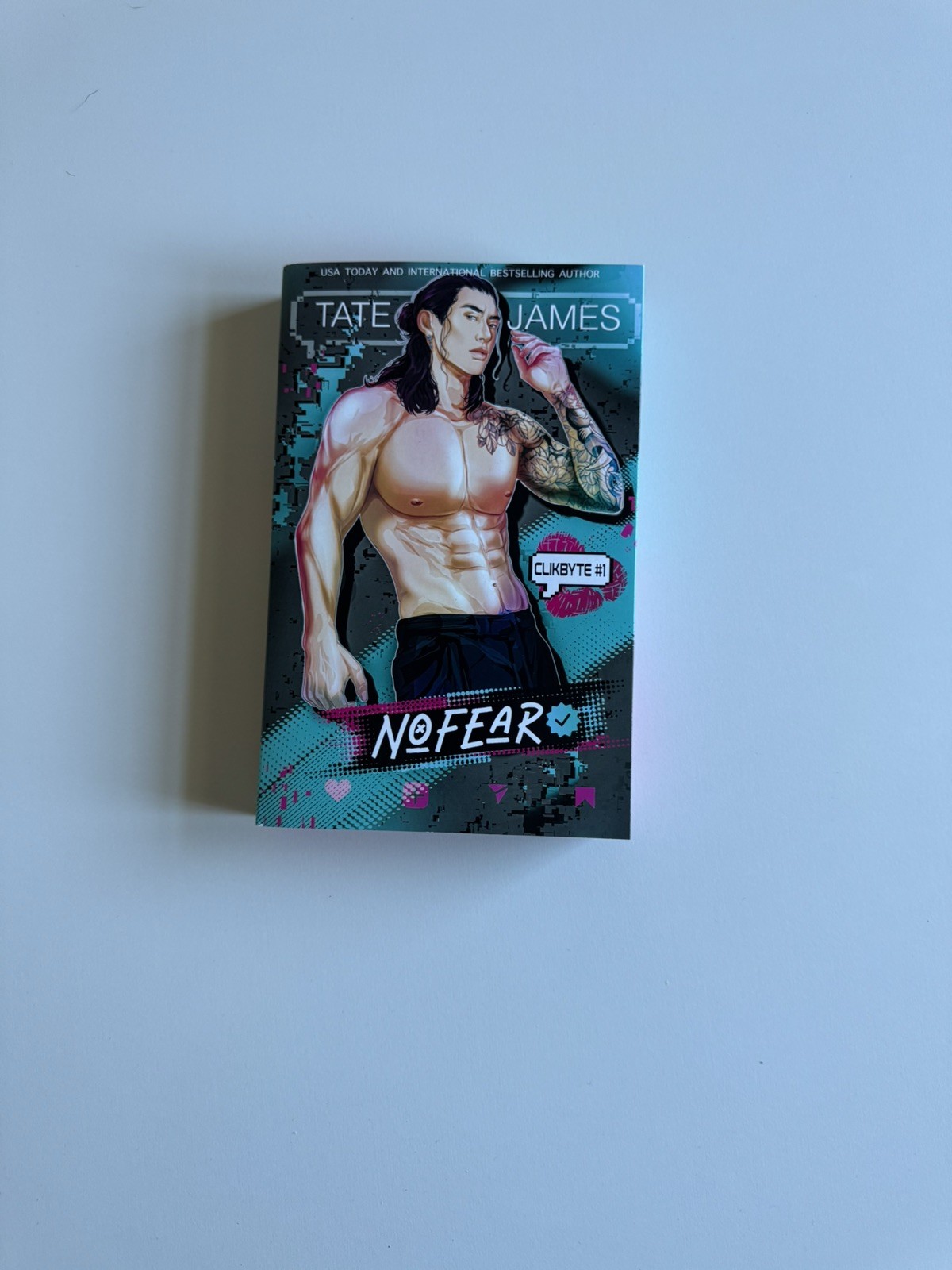 No Fear Tate James Deluxe Paperback w/ Jemlin Dust Jacket – Sprayed Edges