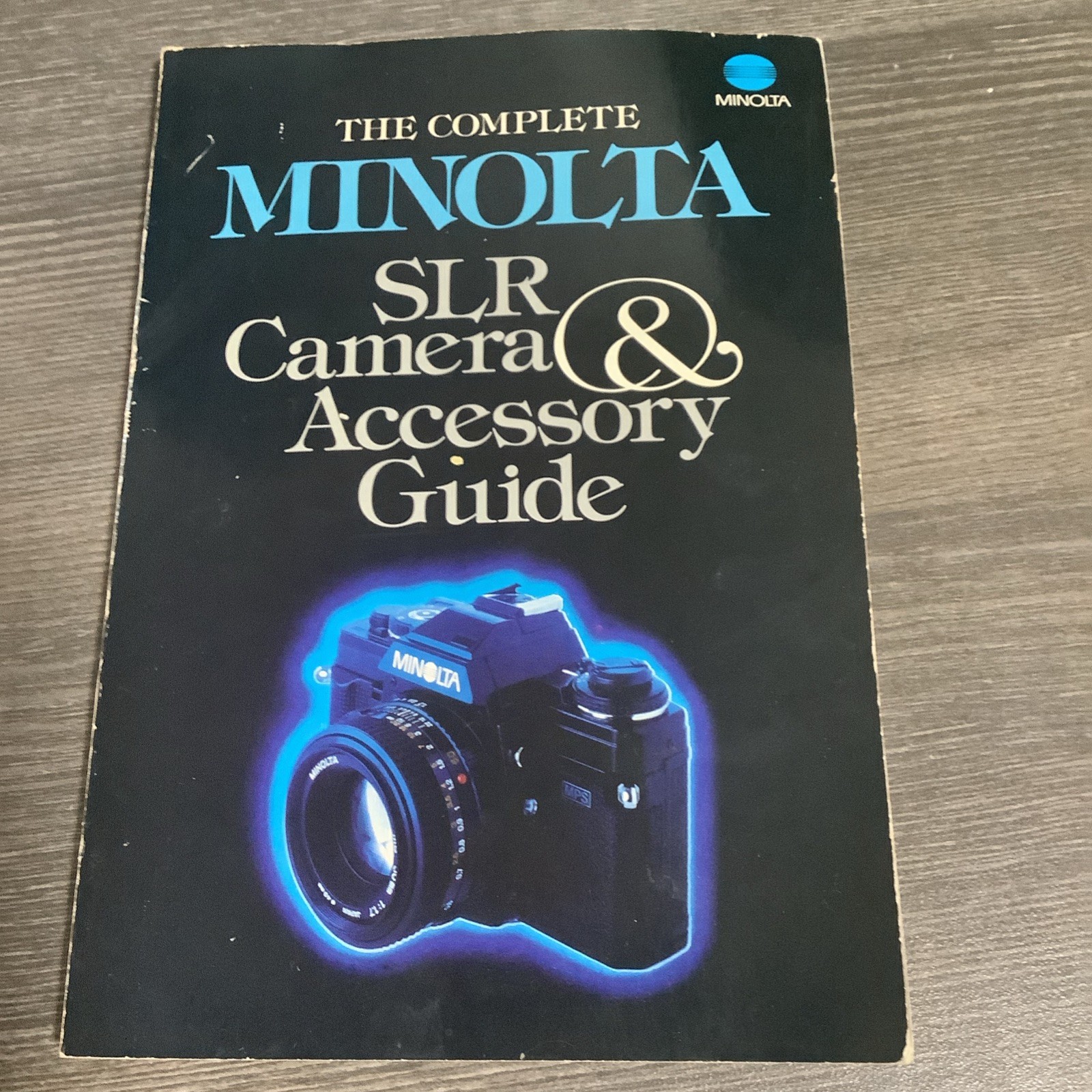 The Complete Minolta SLR Camera And Accessory Guide – Paperback – 168 Pages