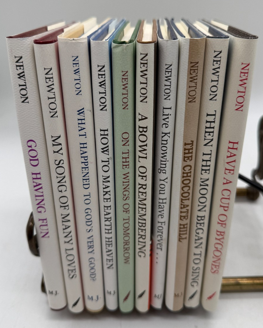 Lot of 10 Alice Spohn Newton -HBs in Like New Condition