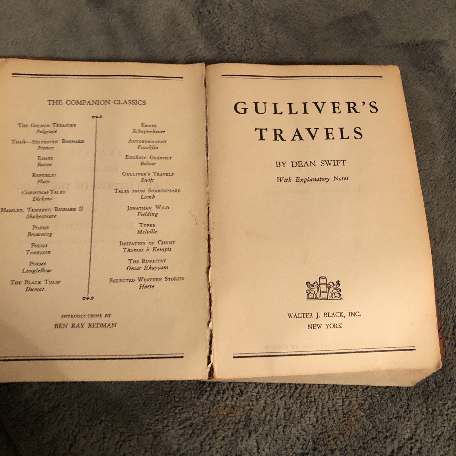 Gulliver’s Travels by D. Swift. Leather Hardback 1932. Binding Loose. 304 Pages