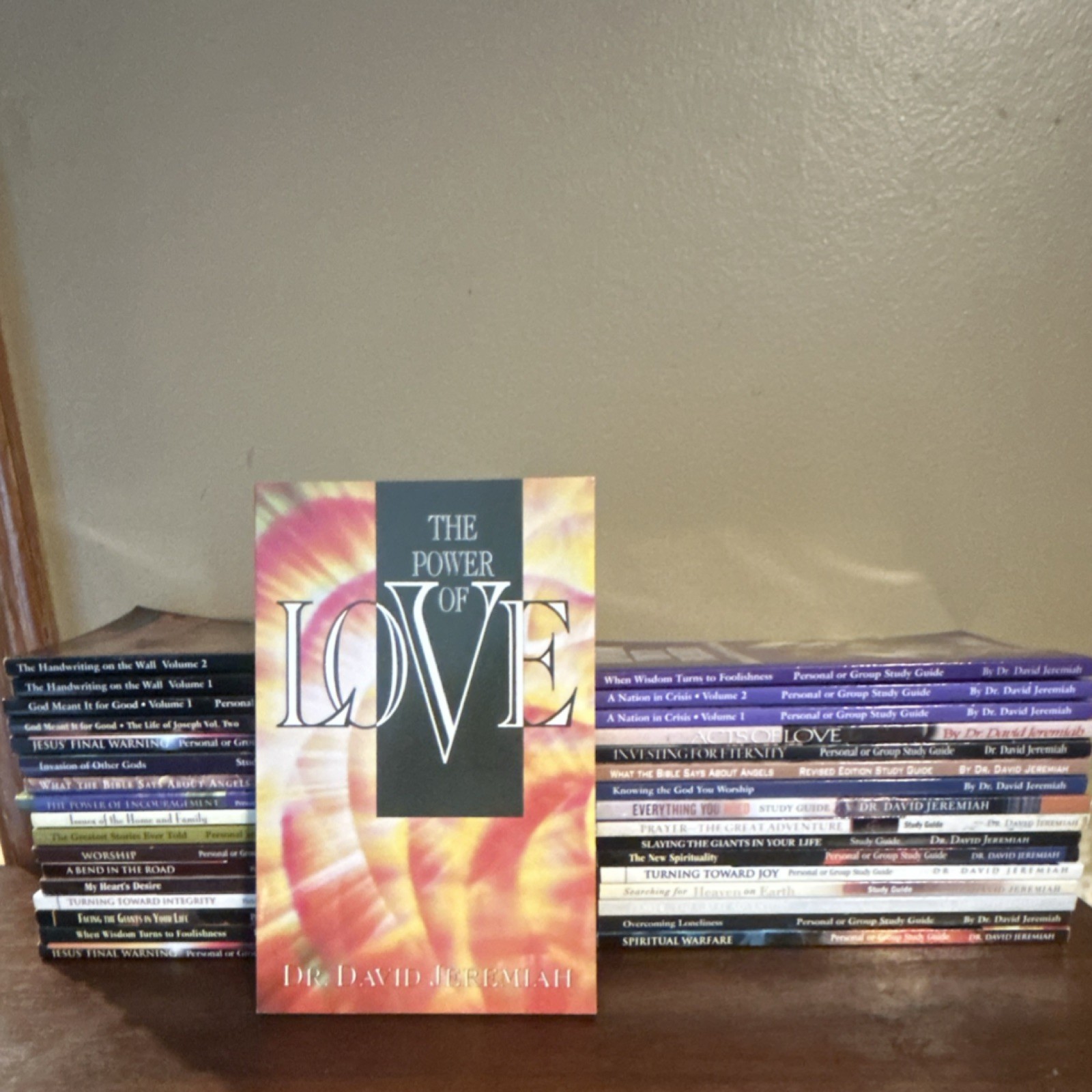David Jeremiah Books / lot of 42