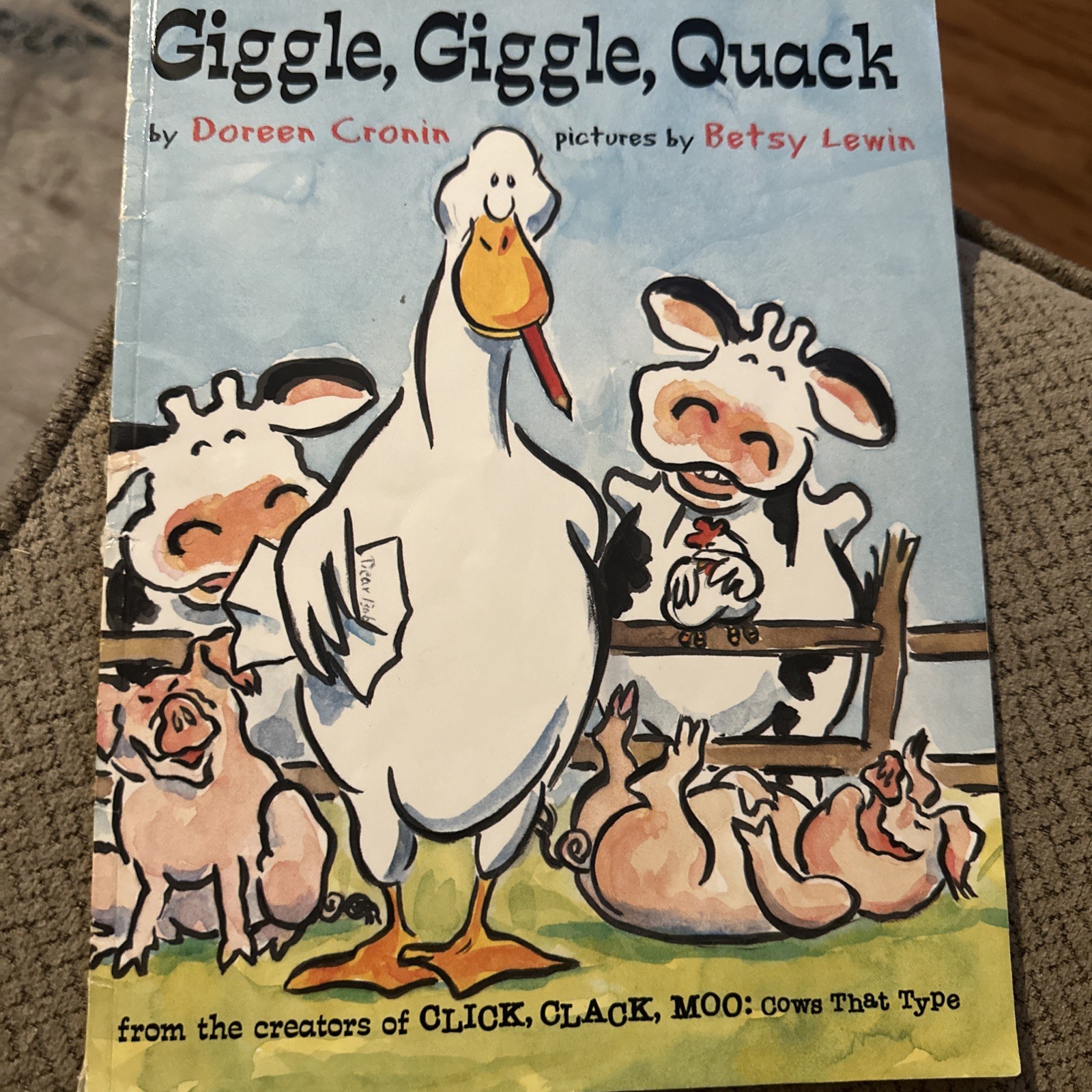 Giggle, Giggle, Quack – Paperback By Doreen Cronin – GOOD