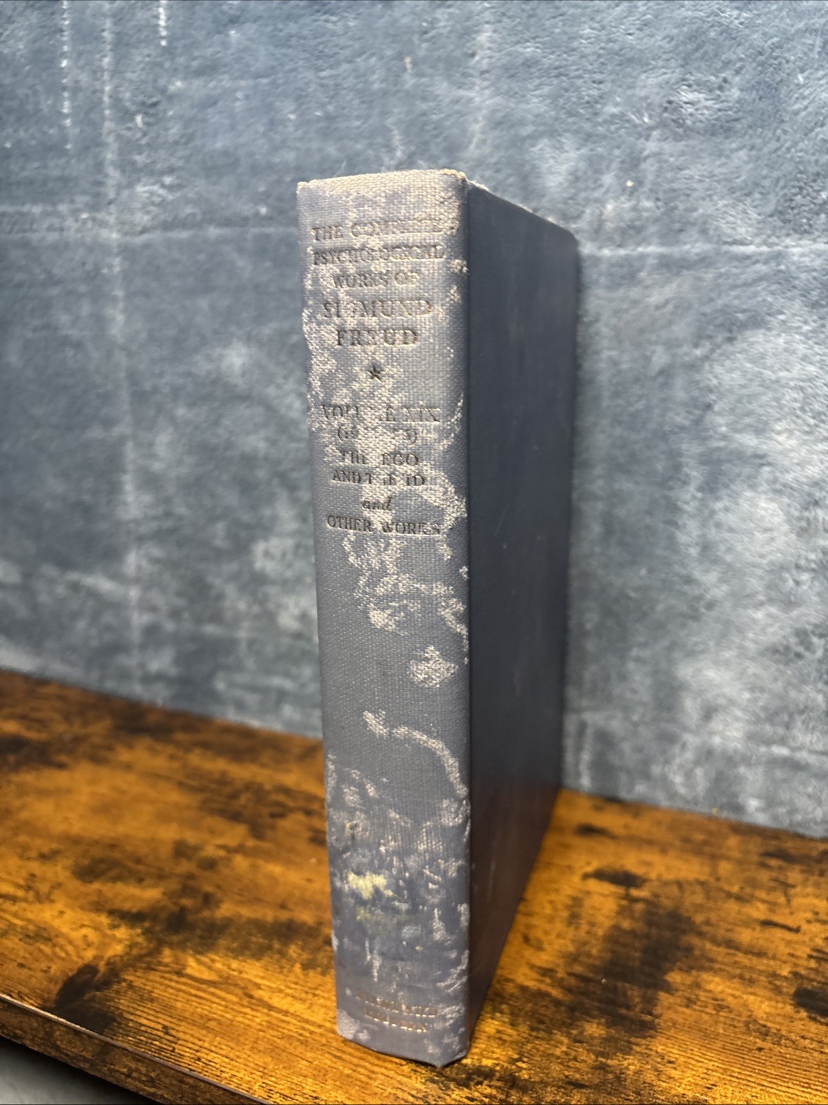 Freud Standard Edition Complete Works Volume XIX (19) The Ego and the ID