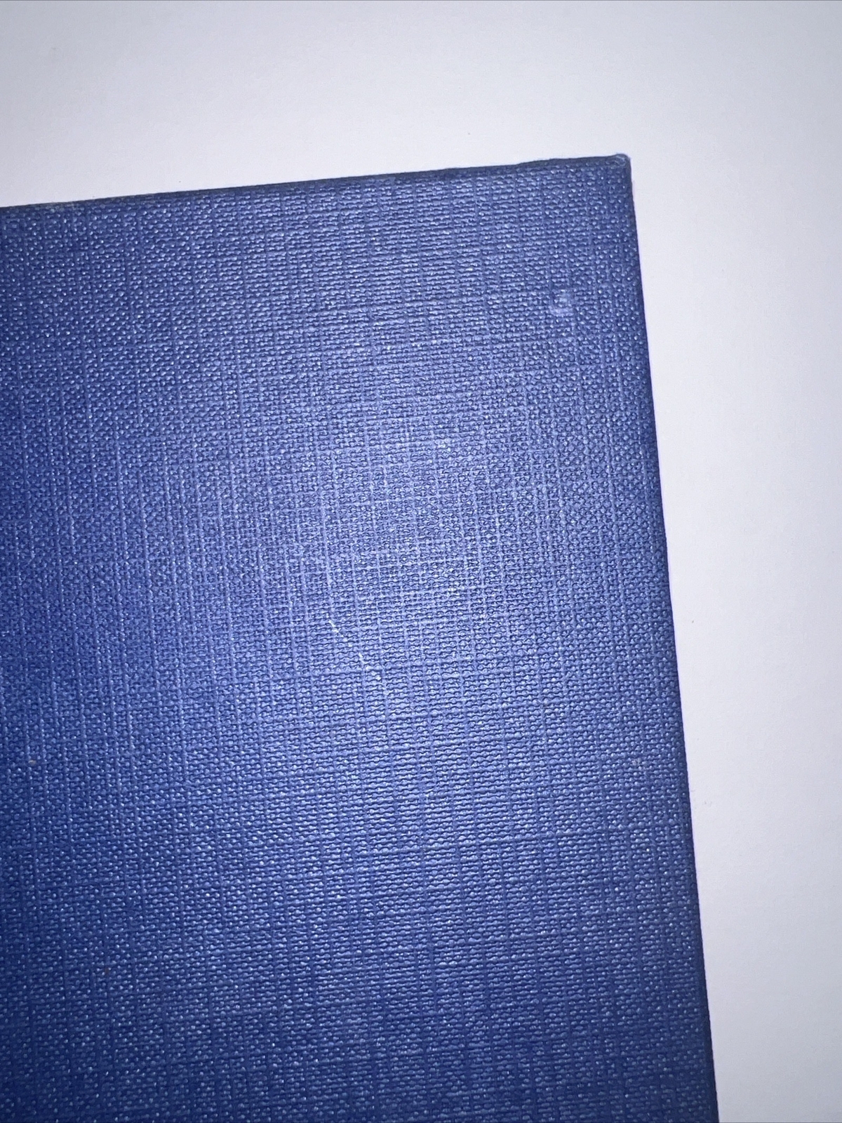 Beautiful Vintage Exeter 1983 Classic Cars Blue Hardcover Book 368 Pages