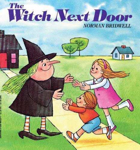 The Witch Next Door – 0590404334, paperback, Norman Bridwell