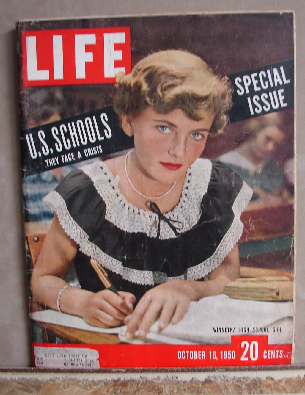 Life Magazine / October 16 1950 / U.S. Schools Face a Crisis Special Issue, L145