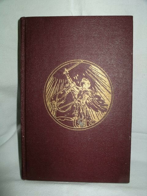 Robin Hood book 1925 Edition, iIlustrated, John C. Winston Co. 344 pages.