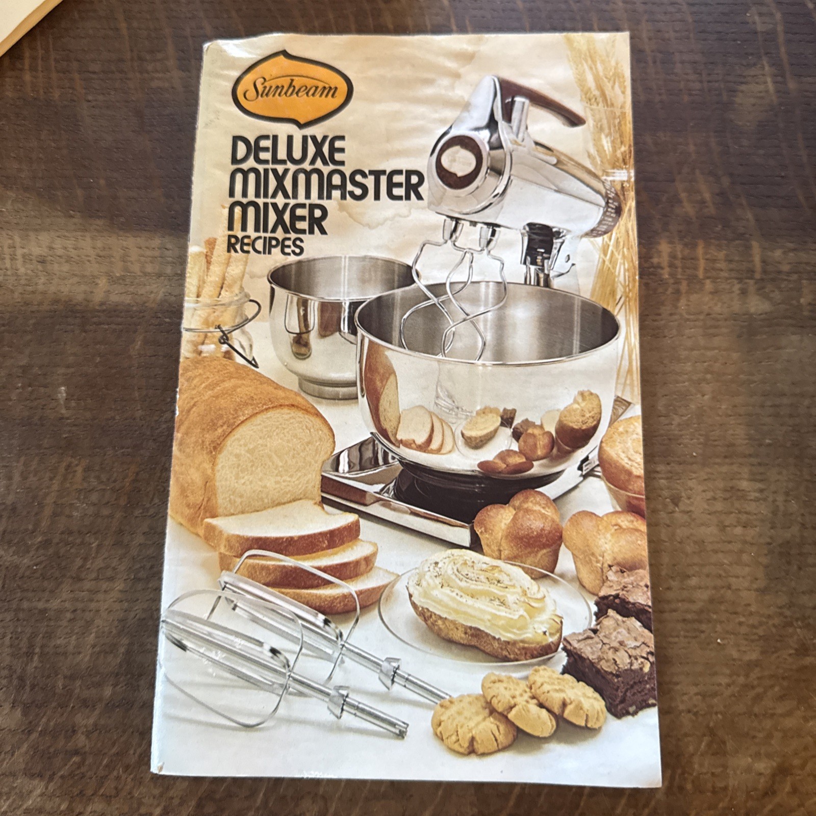 1975 Sunbeam Deluxe Mixmaster Mixer recipe cookbook 56 pages