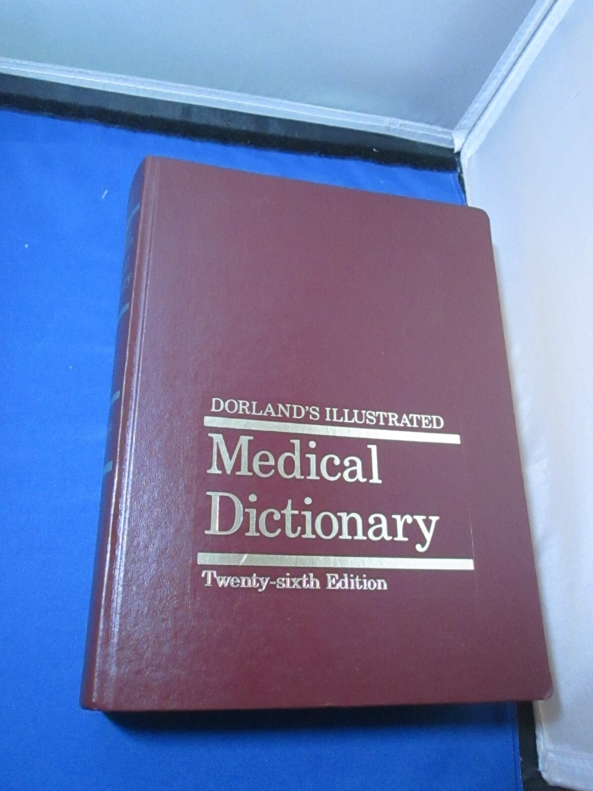 Dorland’s Illustrated Medical Dictionary by Newman W. Dorland (1985, Hardcover)