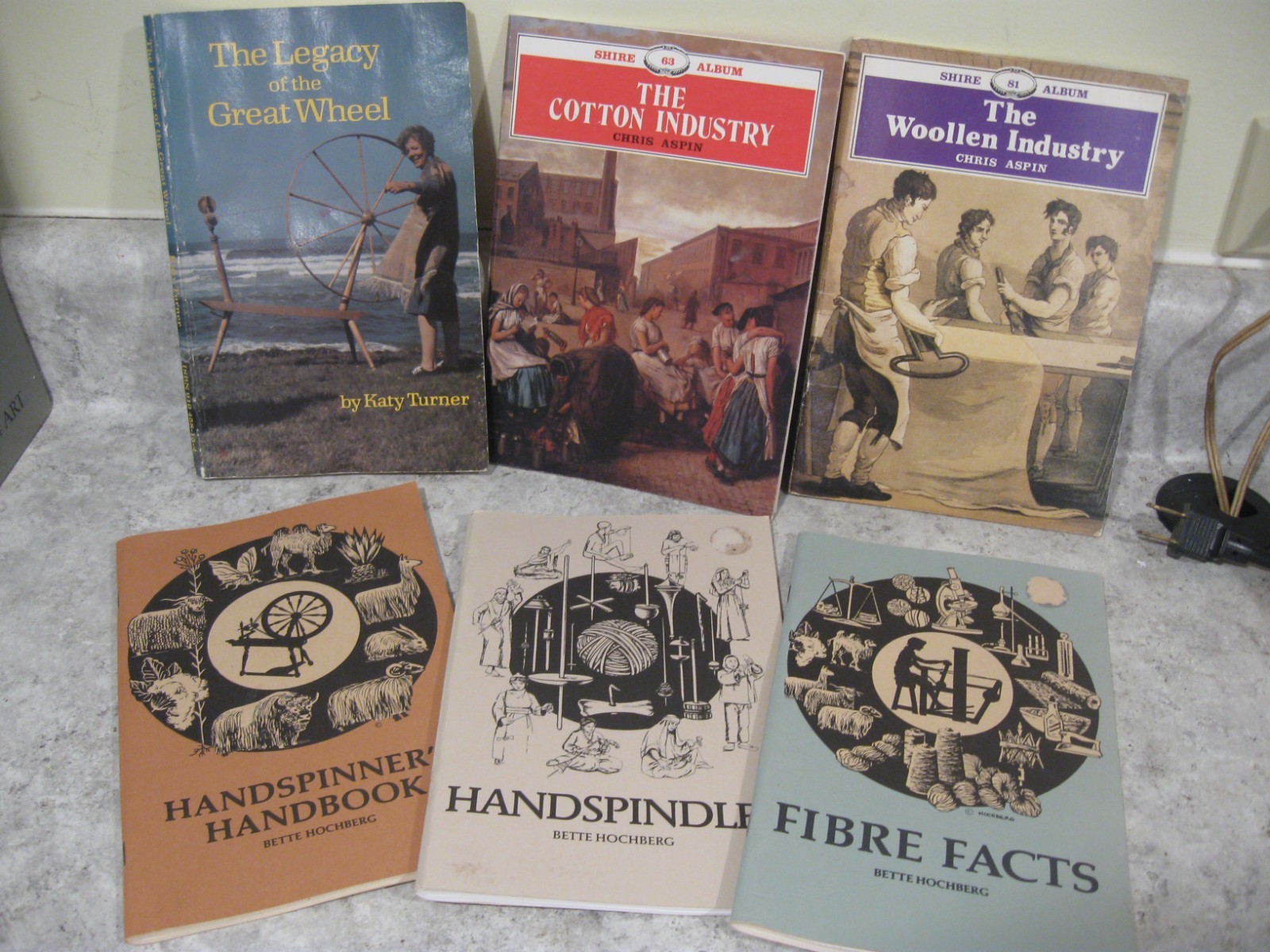 Lot of 6 Handspinning Books Wool / Cotton / History /Guide Bette Hochberg & More