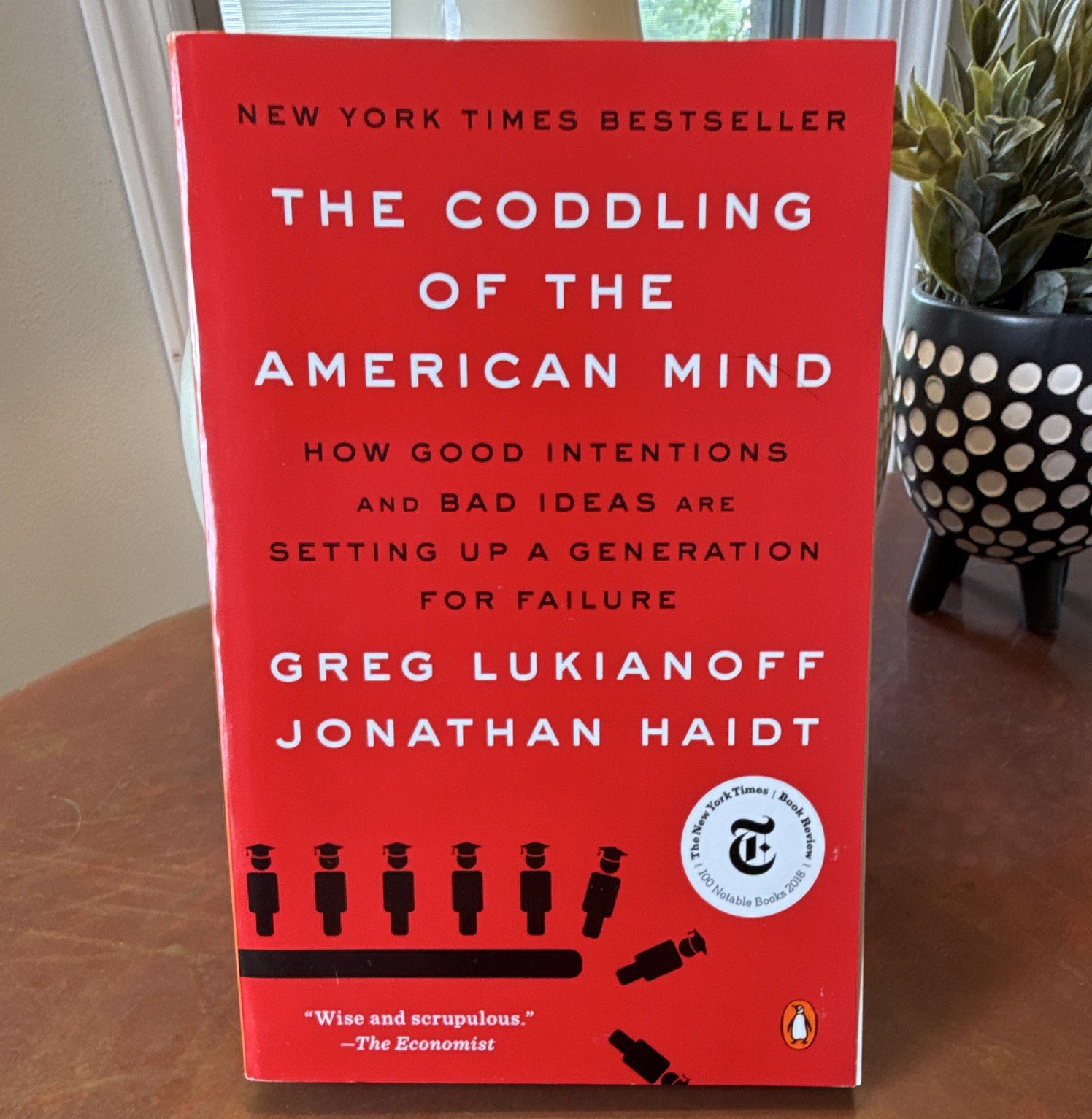 The Coddling of the American Mind Paperback Greg Lukianoff & Jonathan Haidt