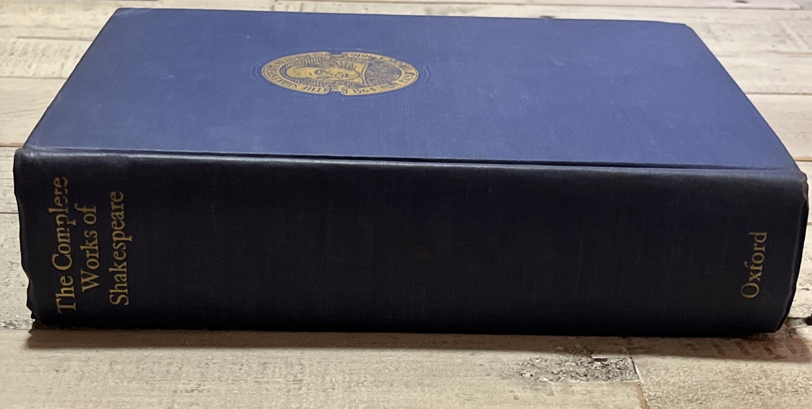 The Complete Works of Shakespeare – Gathered Into One Volume – Non Sanz Droict