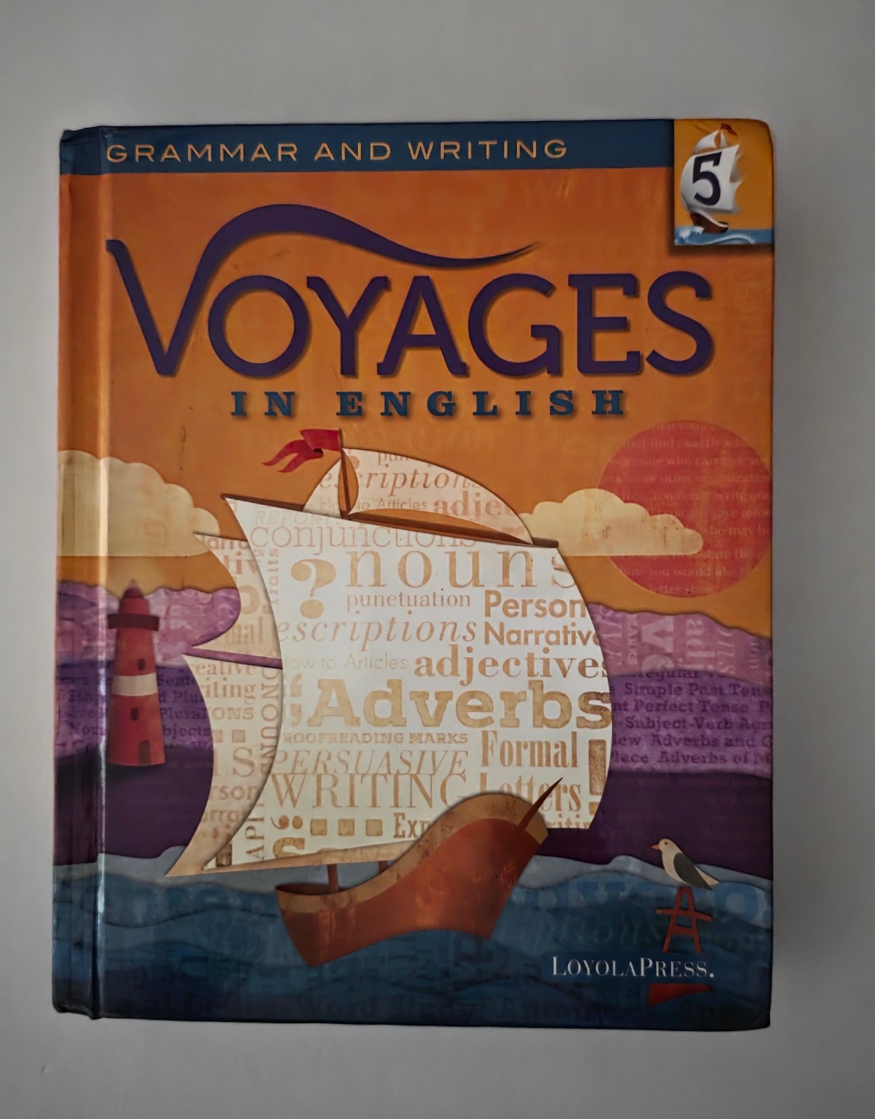 3396-45 * LIKE NEW, 5TH GRADE STUDENT, VOYAGES IN ENGLISH, 2018, 9780829442953
