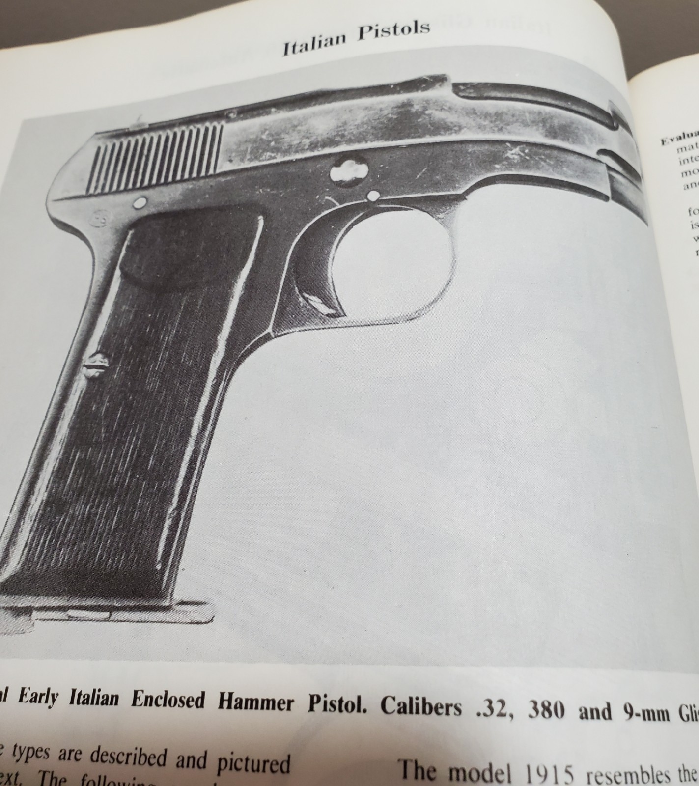 SMALL ARMS OF THE WORLD, MILITARY, REFERENCE BOOK, 768 PAGES!