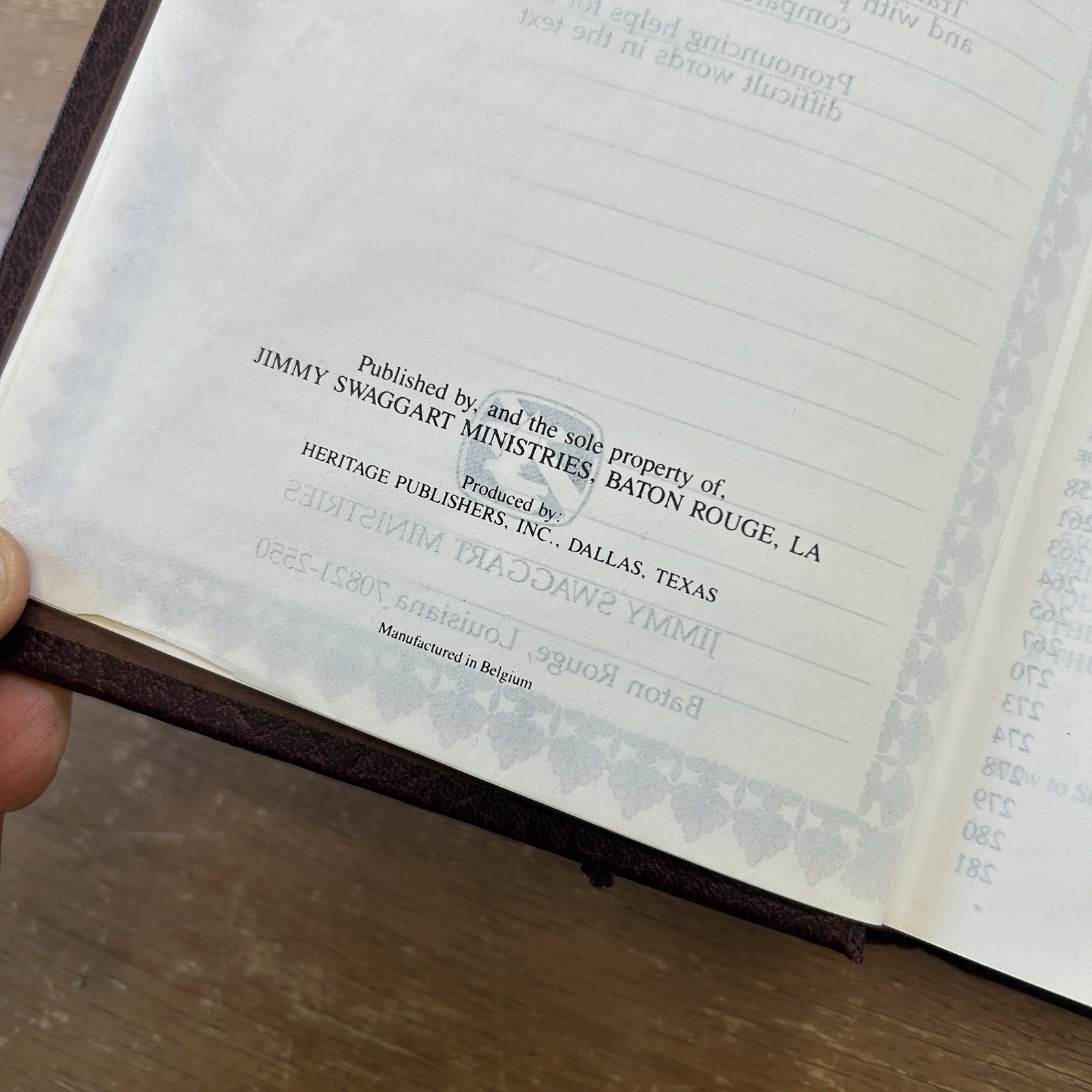 King James Holy Bible Jimmy Swaggart Giant Print Commentary Edition Red Letter