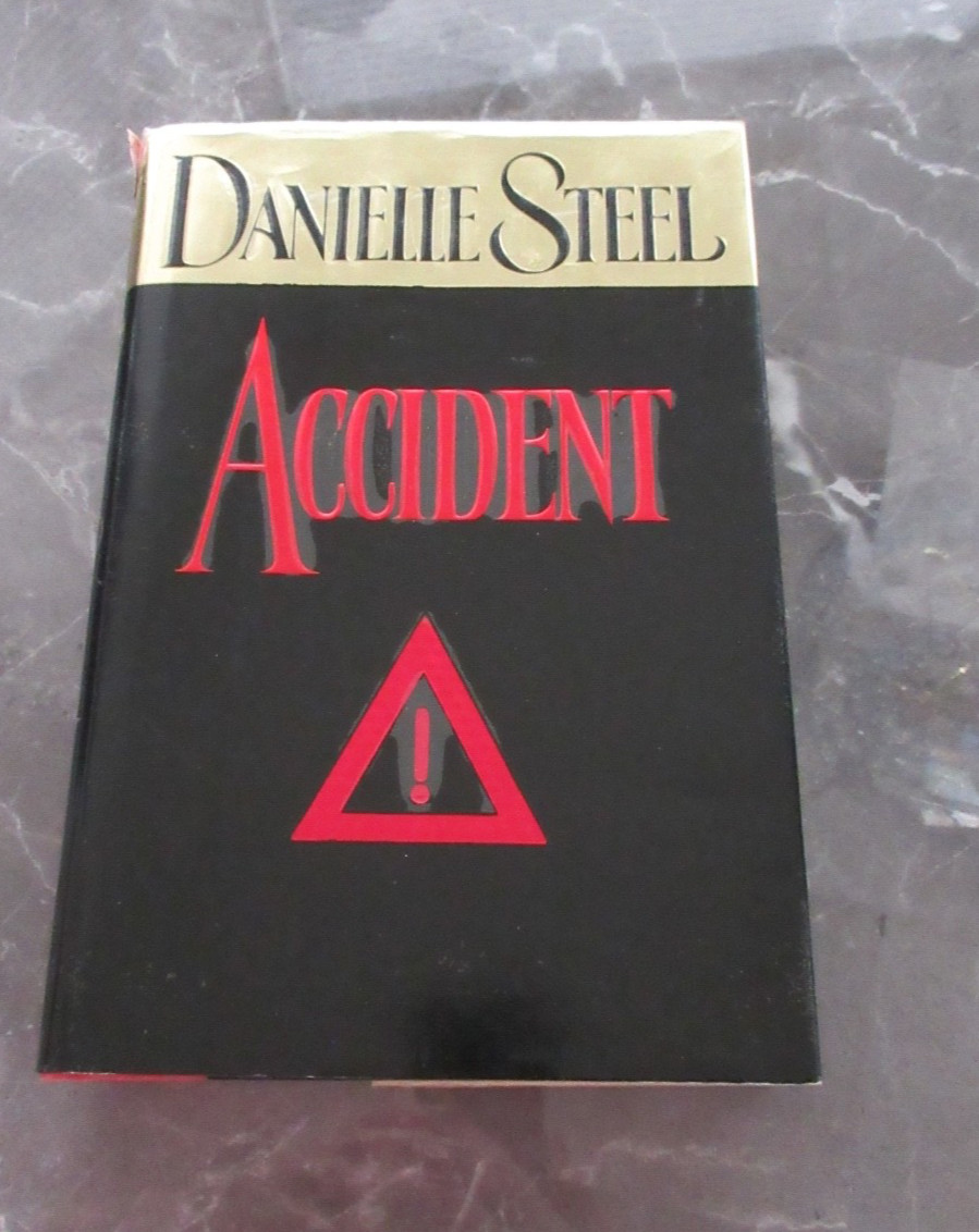 Danielle Steel Hard Cover Books plus 2 Paperbacks – You Choose – Romance Drama &