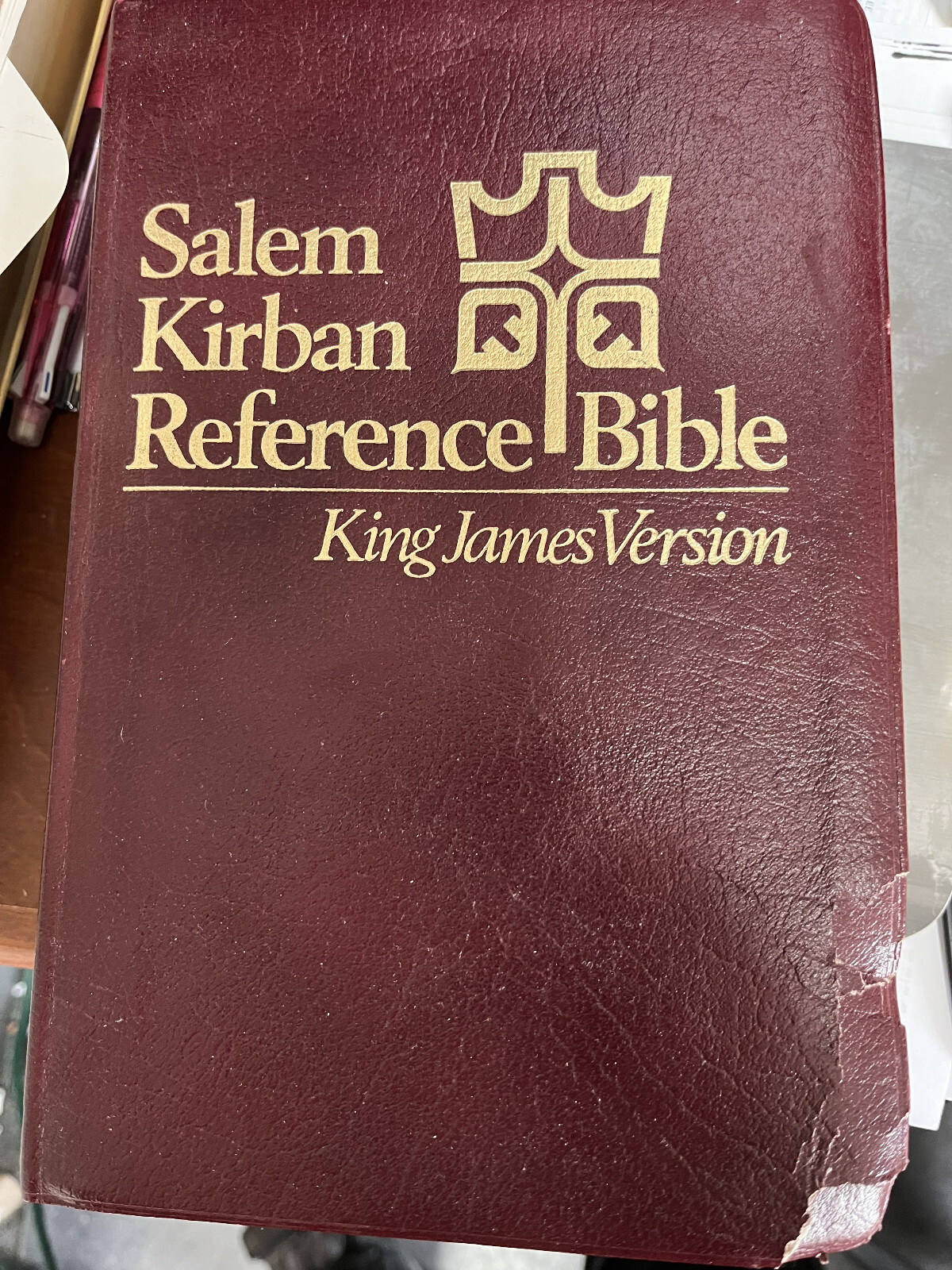 SALEM KIRBAN REF BIBLE 4TH EDITION 1985 GREAT CONDITION EXCEPT COVER