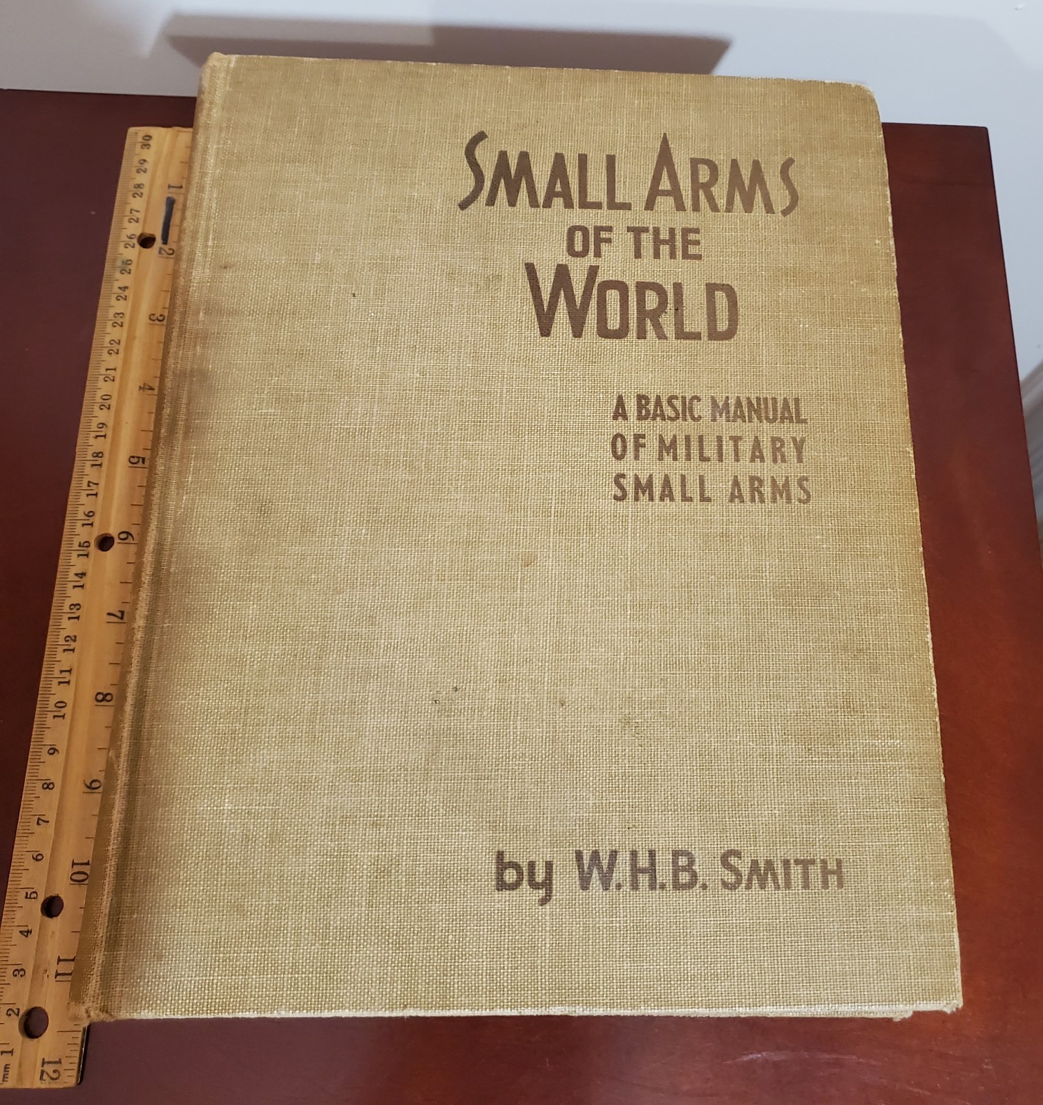 SMALL ARMS OF THE WORLD, MILITARY, REFERENCE BOOK, 768 PAGES!