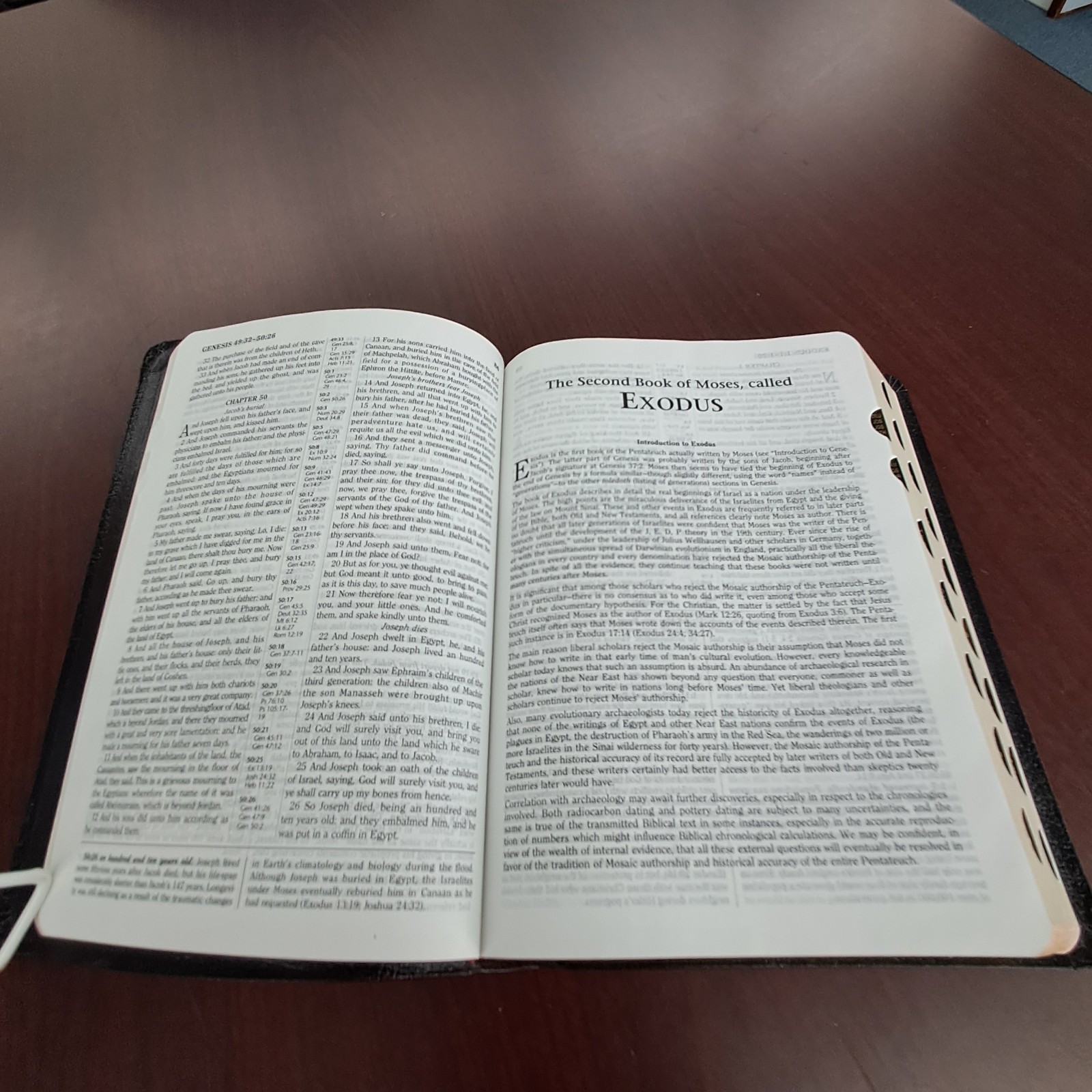 THE DEFENDERS STUDY BIBLE WORLD KJV BONDED LEATHER RED LETTER HENRY MORRIS 1995